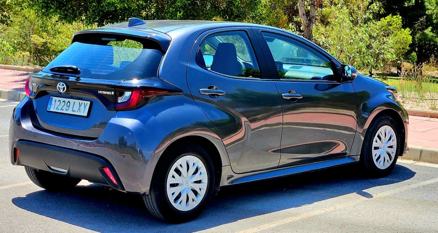 Toyota Yaris 1.5 Hybrid Automatic con Cámara de marcha atrás