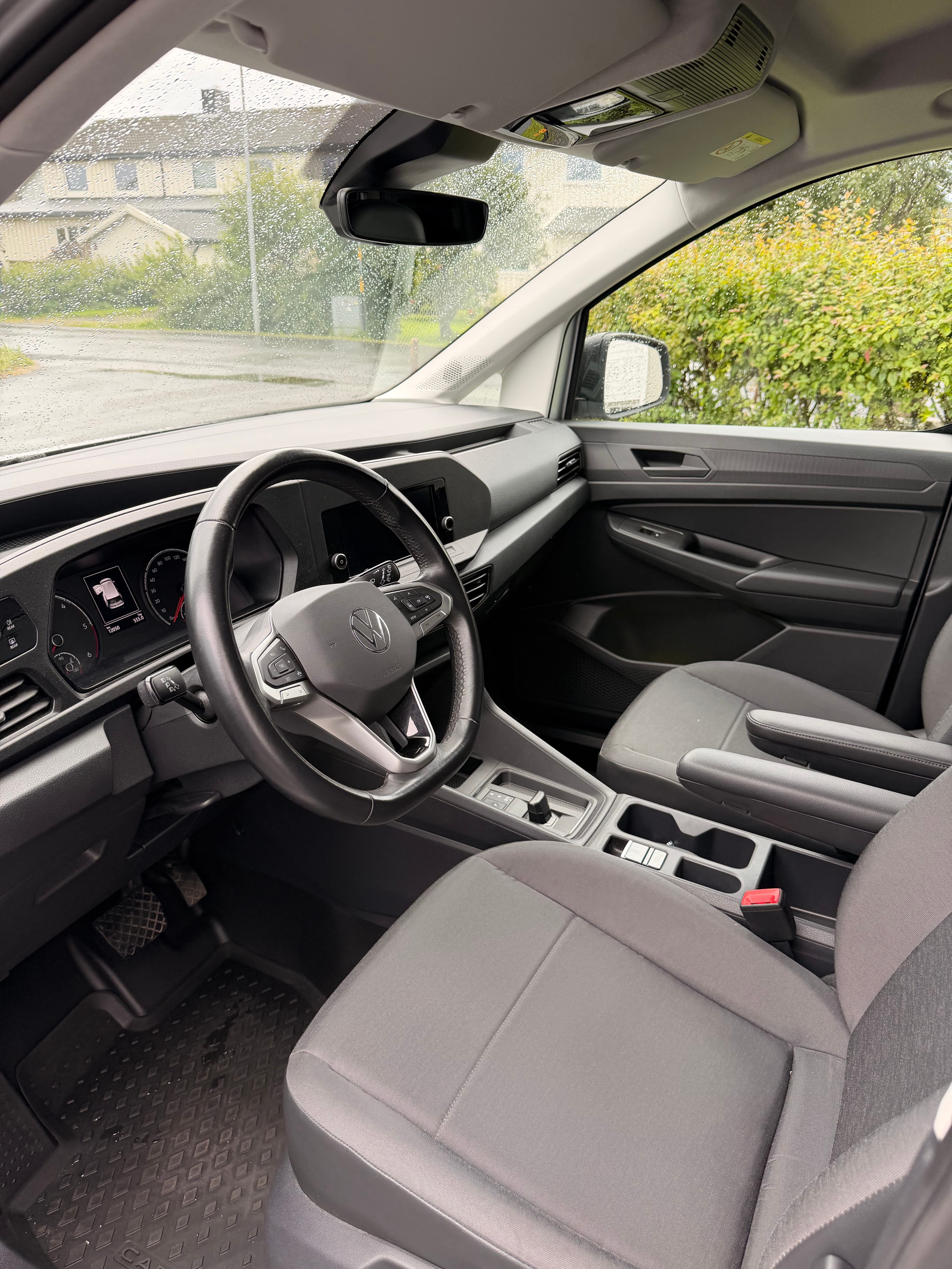 Volkswagen Caddy Varebil med GPS