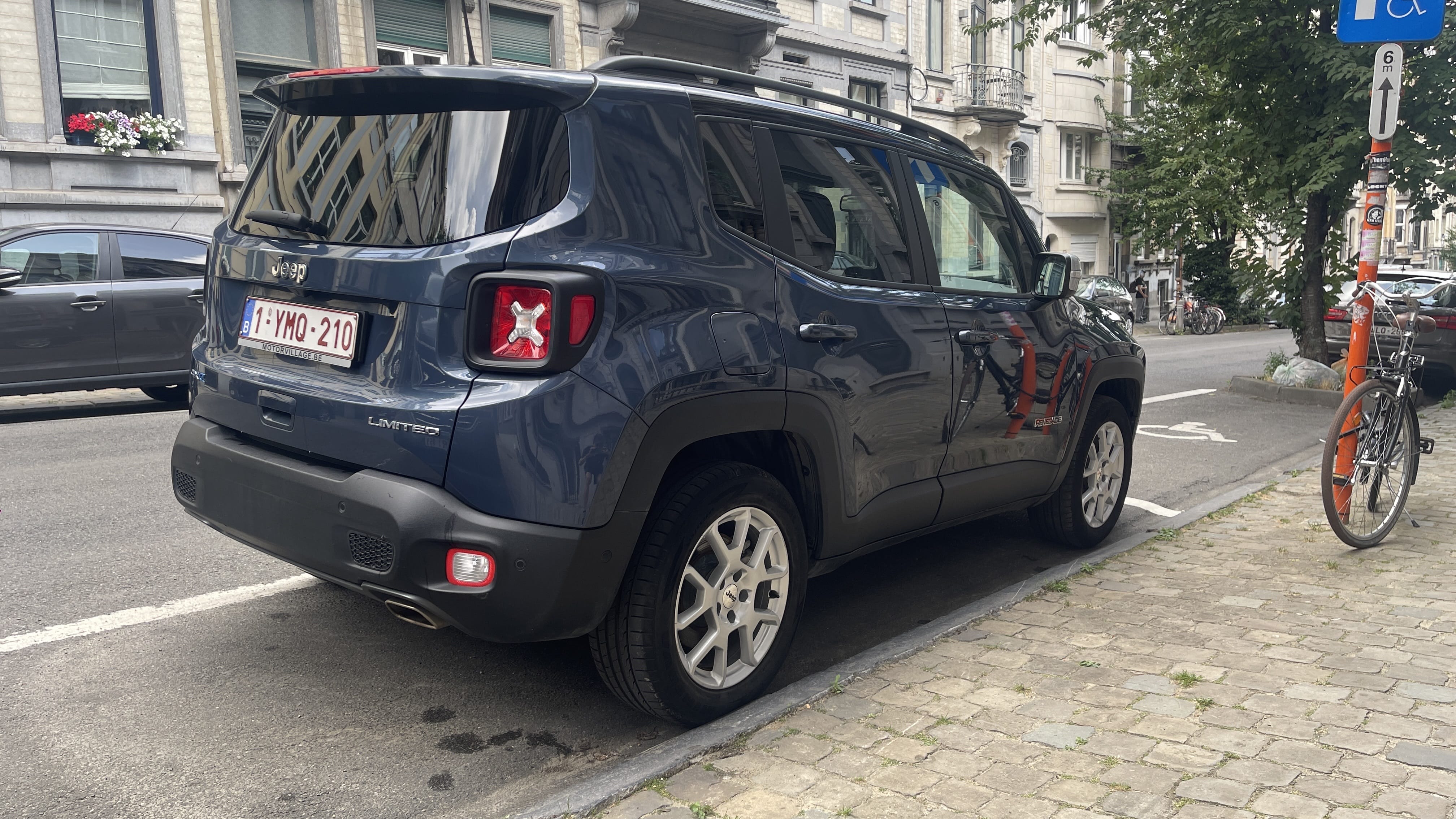 Jeep Renegade avec Apple CarPlay