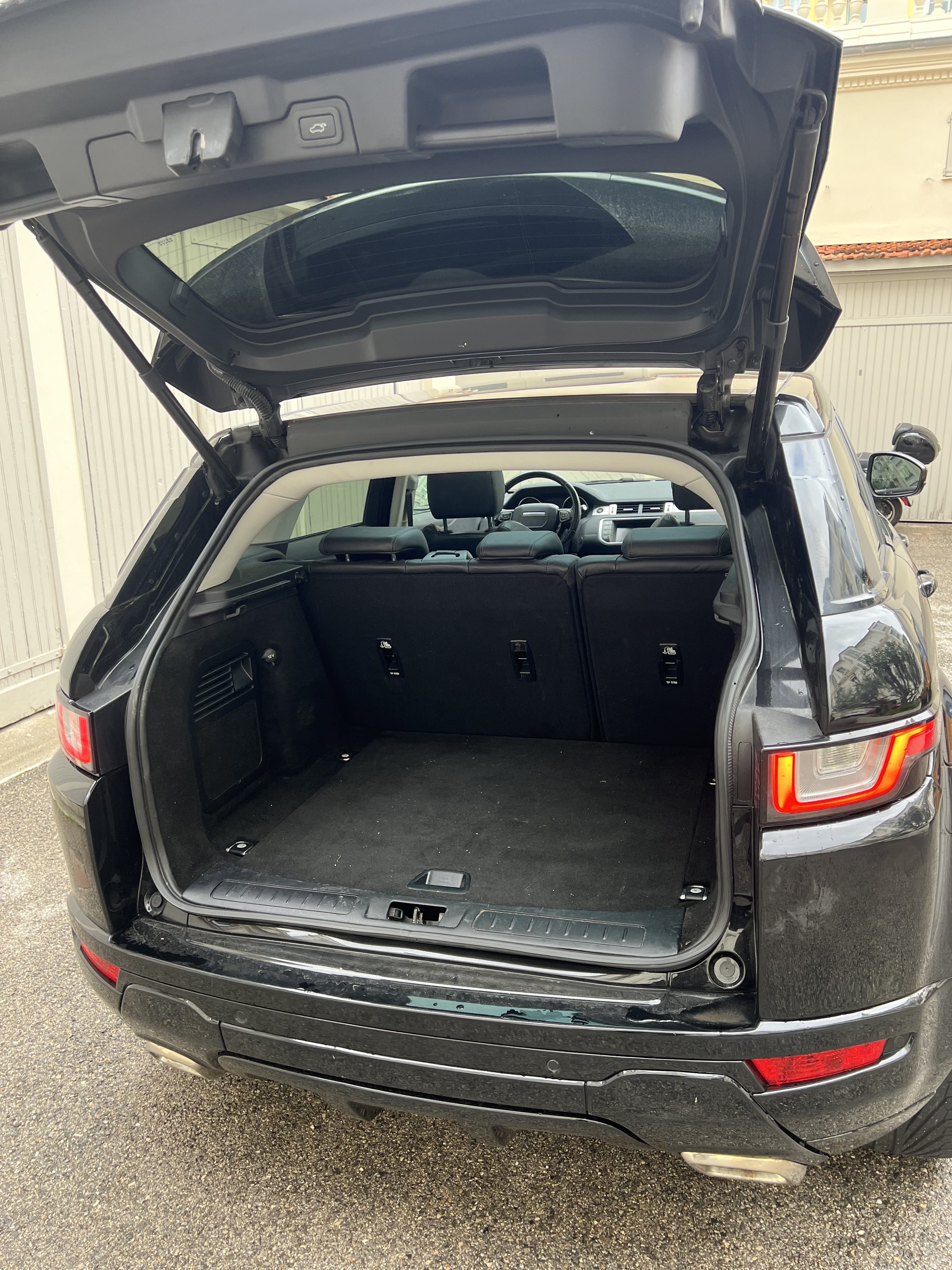 Land-Rover Range Rover Evoque avec Dashcam