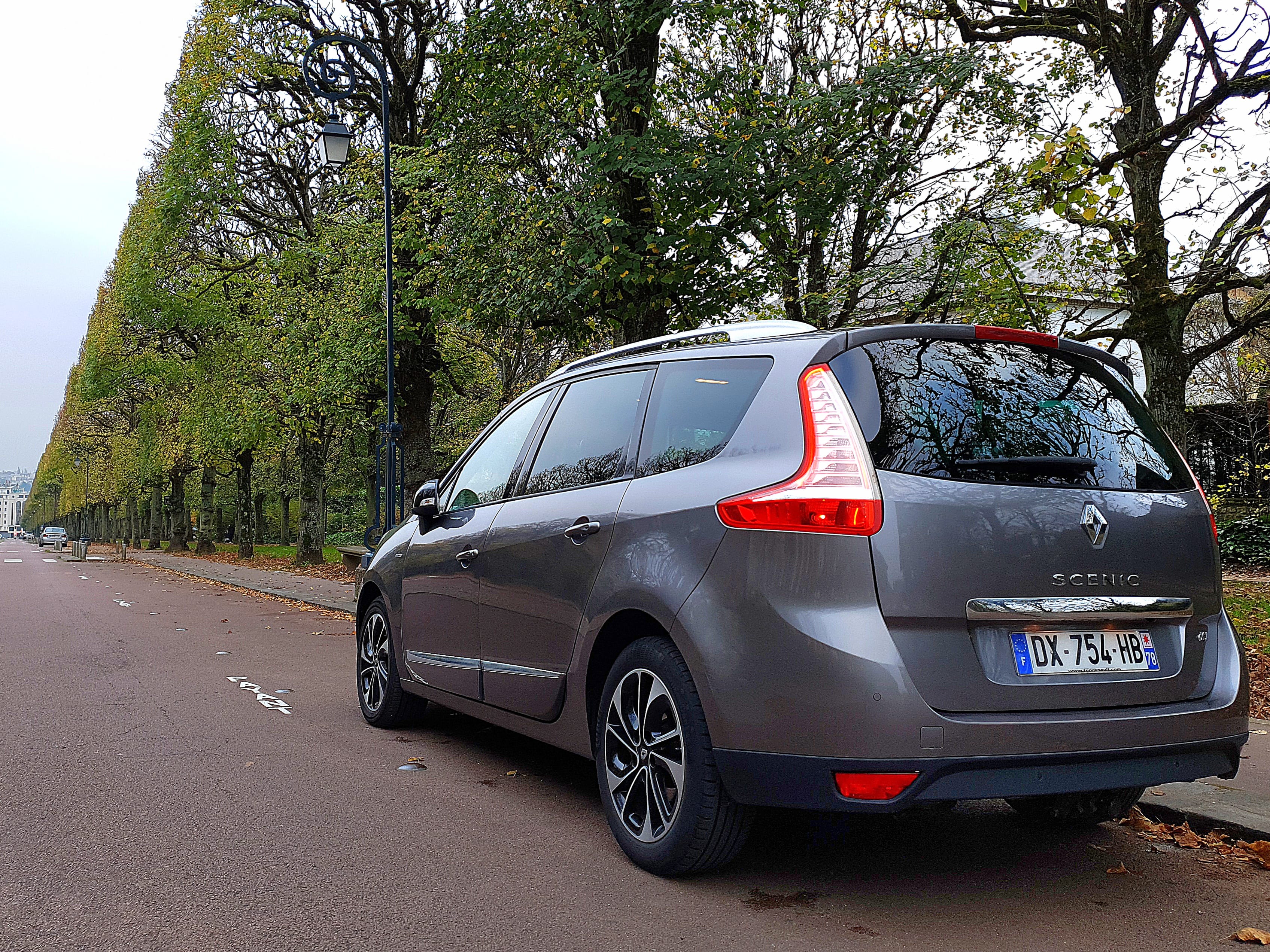 Renault Grand Scenic avec GPS