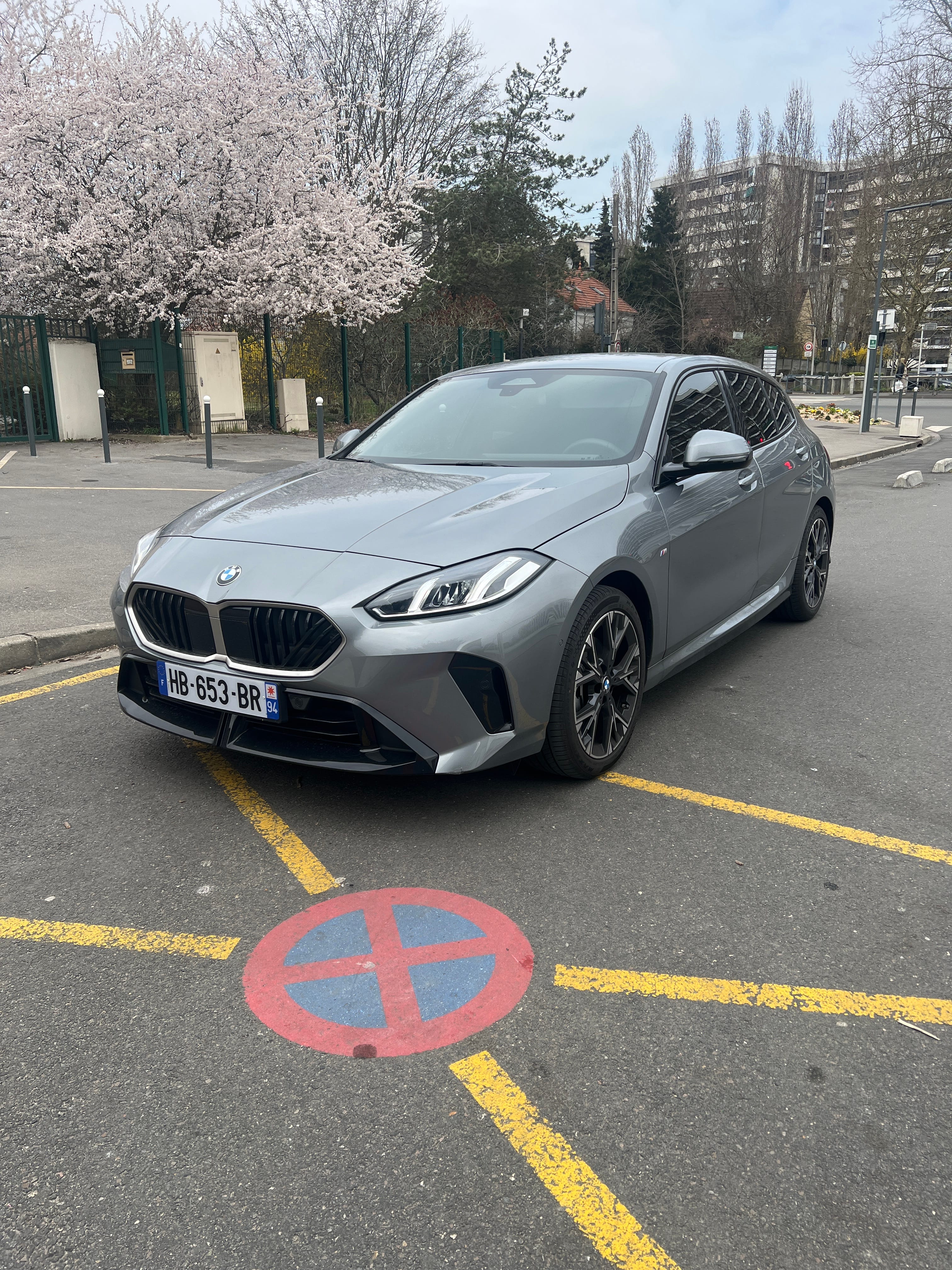 BMW Série 1 Finition M Sport, 2025, Essence 98, automatique
