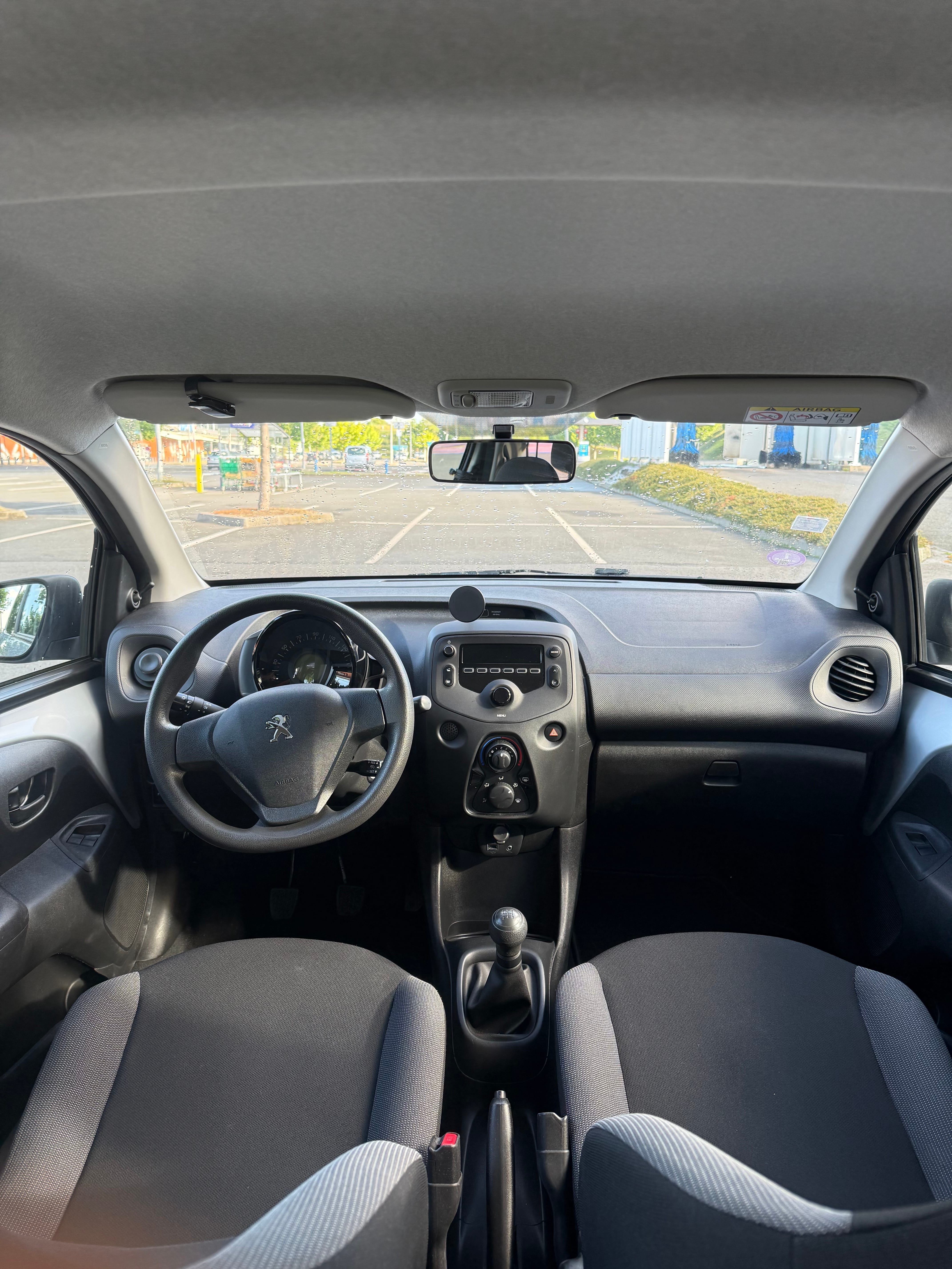 Peugeot 108 1.0 essence 72cv