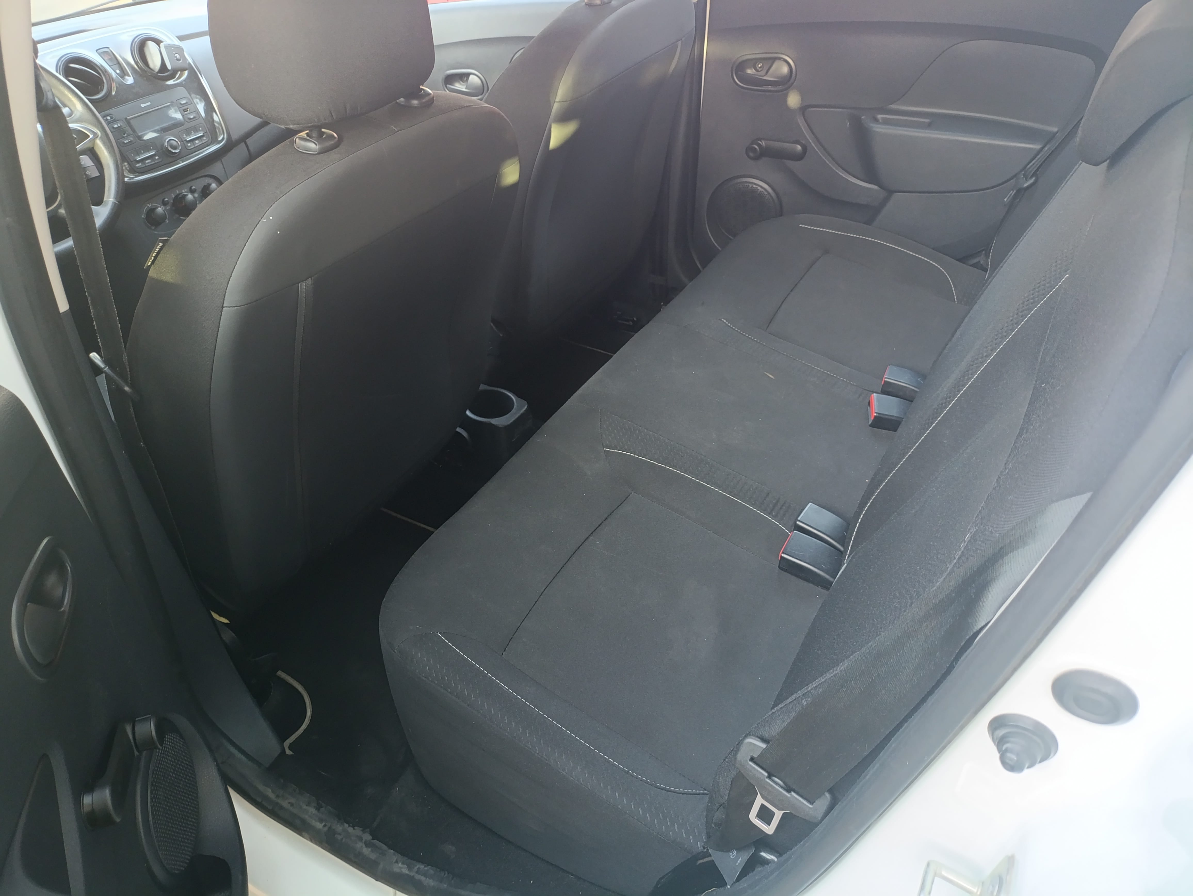 Dacia Sandero con Radio 