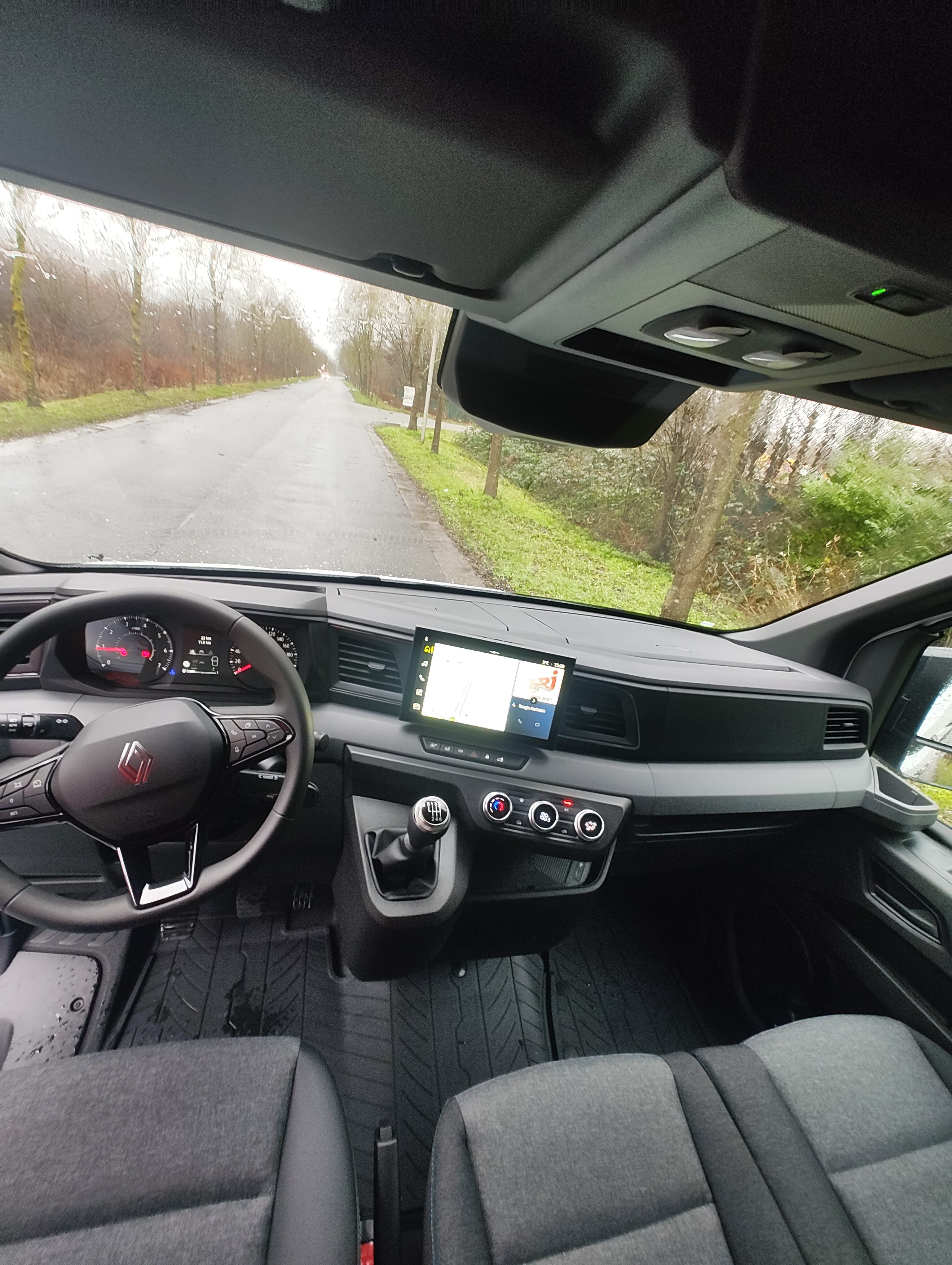 Renault Master met Cruise control