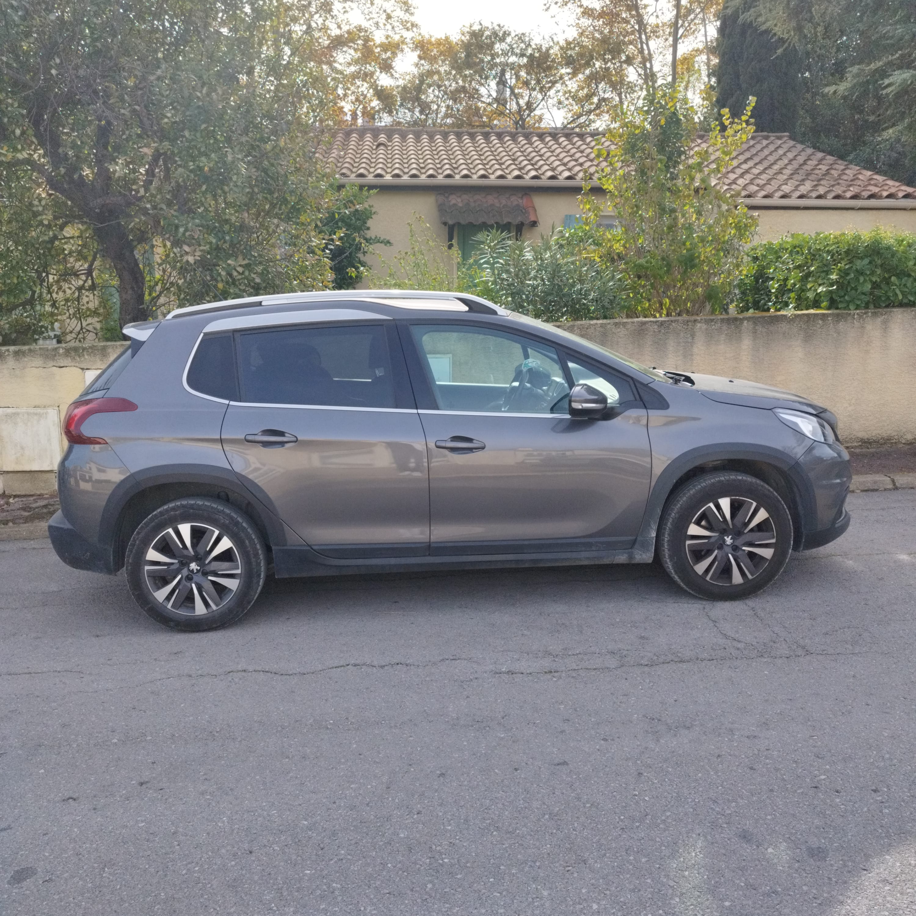 Peugeot 2008 avec GPS