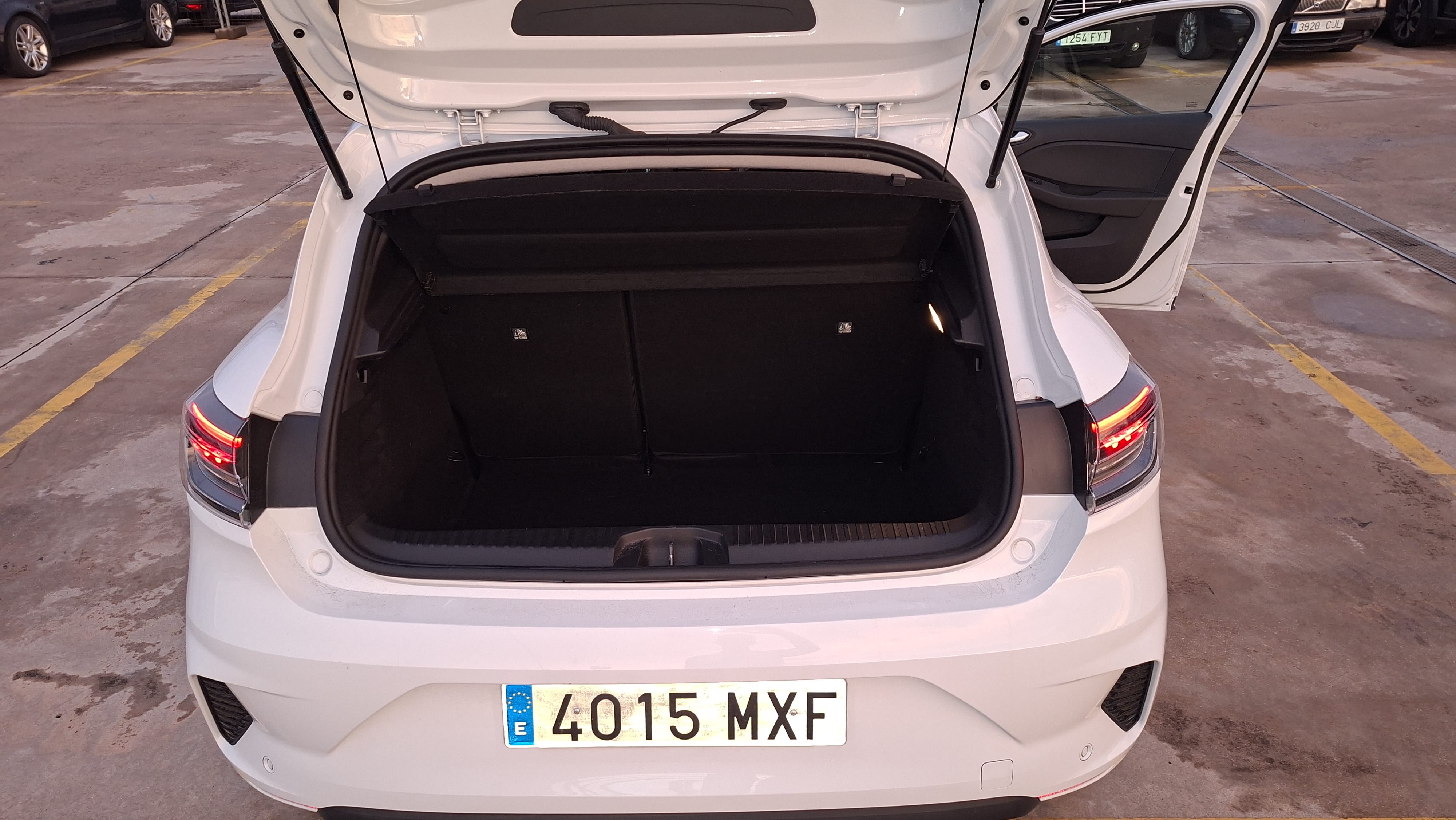 Renault Clio 1.0 Tce 90 Evolution 5 puertas - 4015MXF avec Apple CarPlay