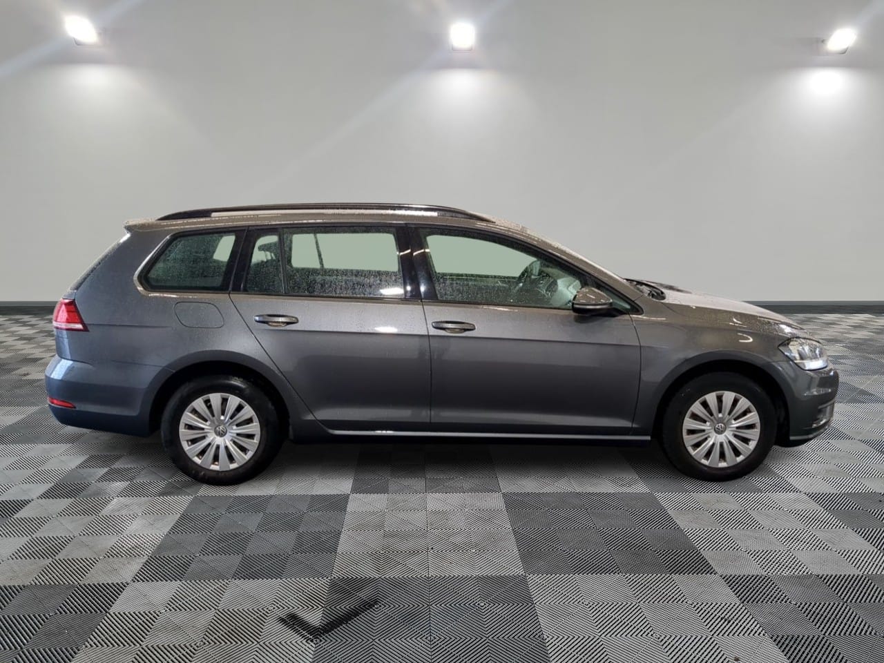 Volkswagen Golf SW avec Climatisation
