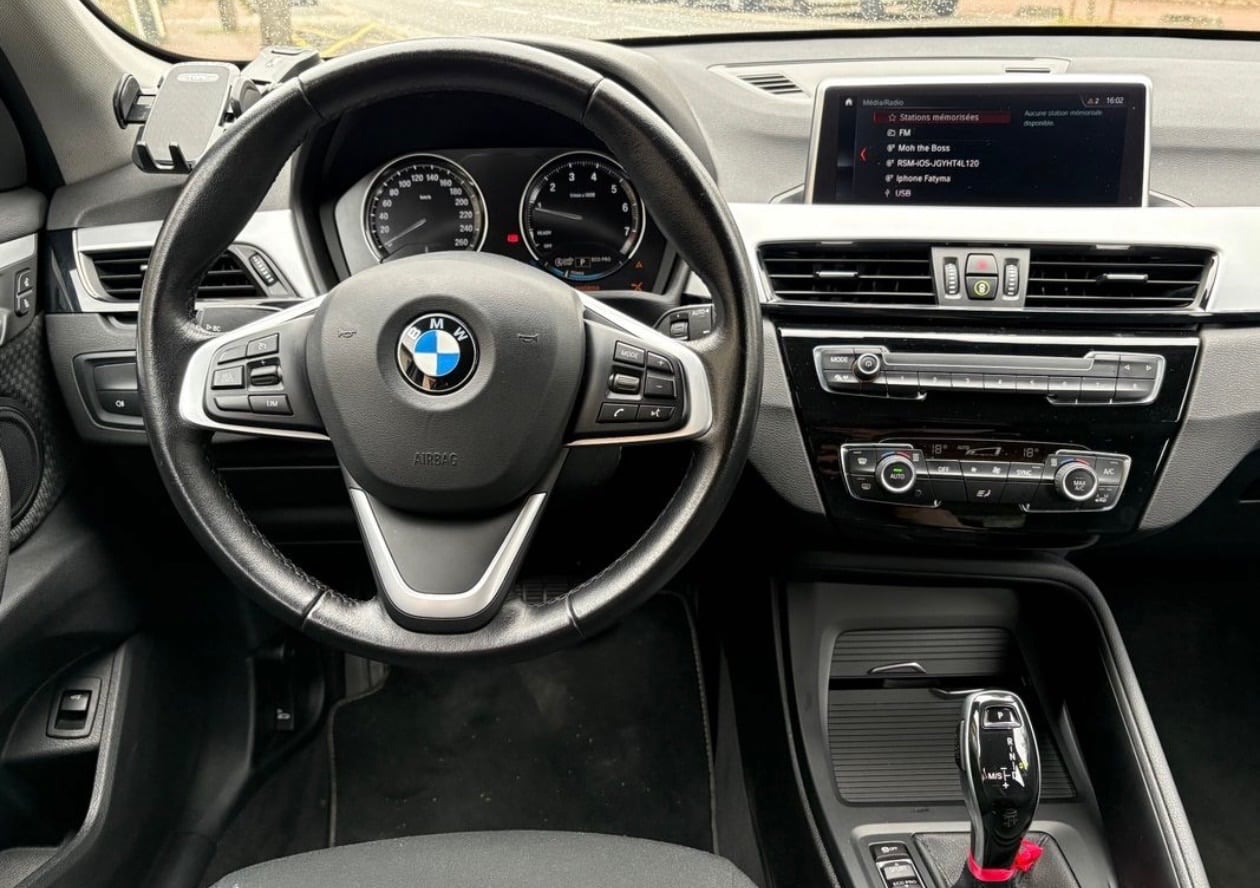 BMW X1 sDrive18d avec GPS