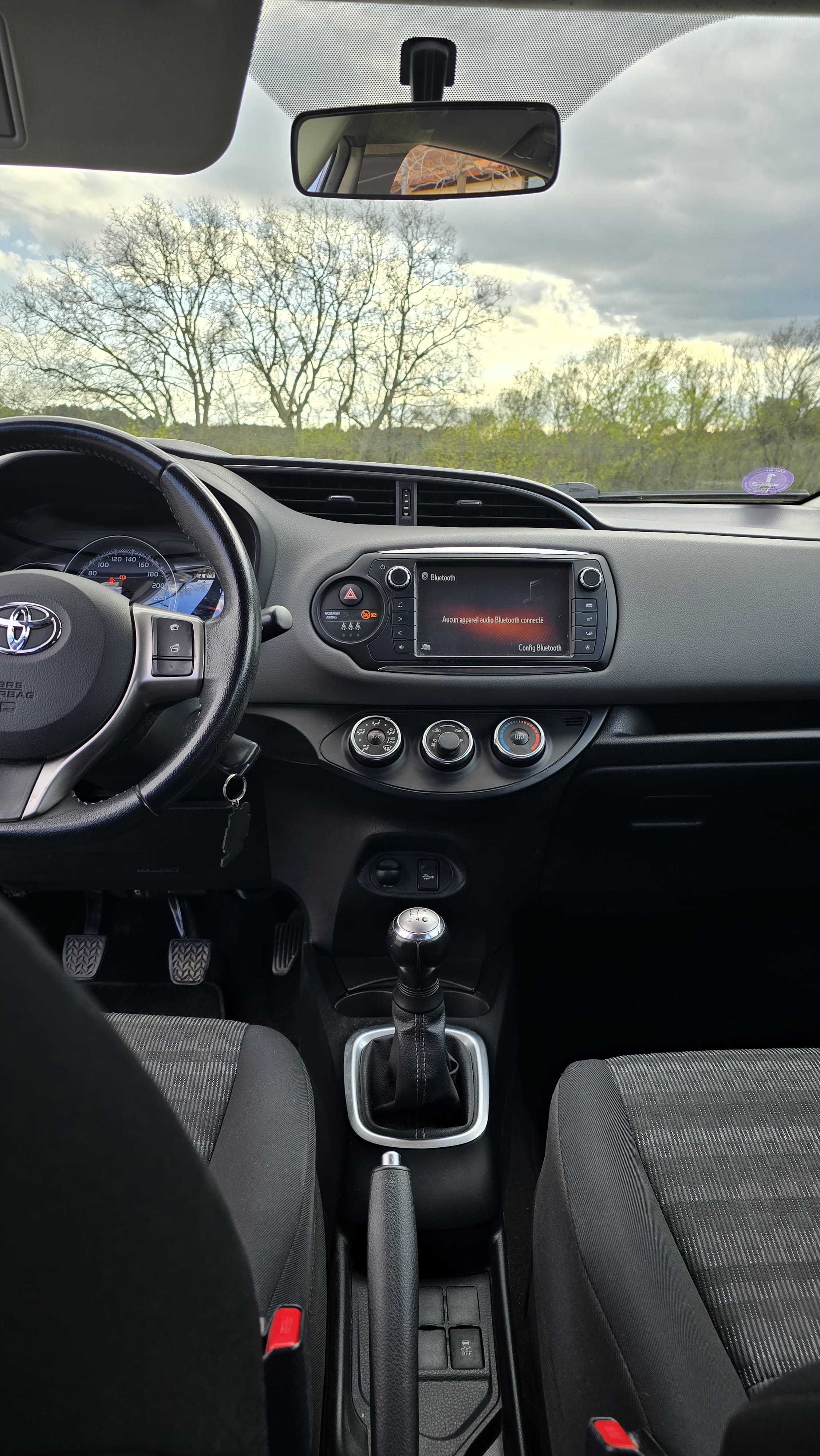 Toyota Yaris avec Entrée audio / iPod