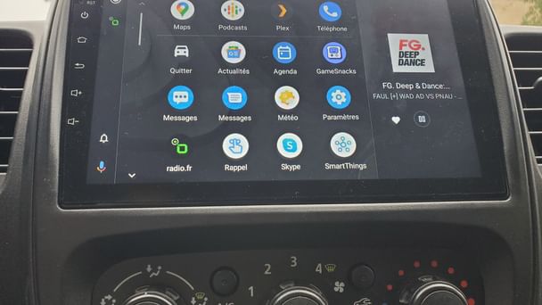 Renault Trafic Passenger 9 places avec GPS