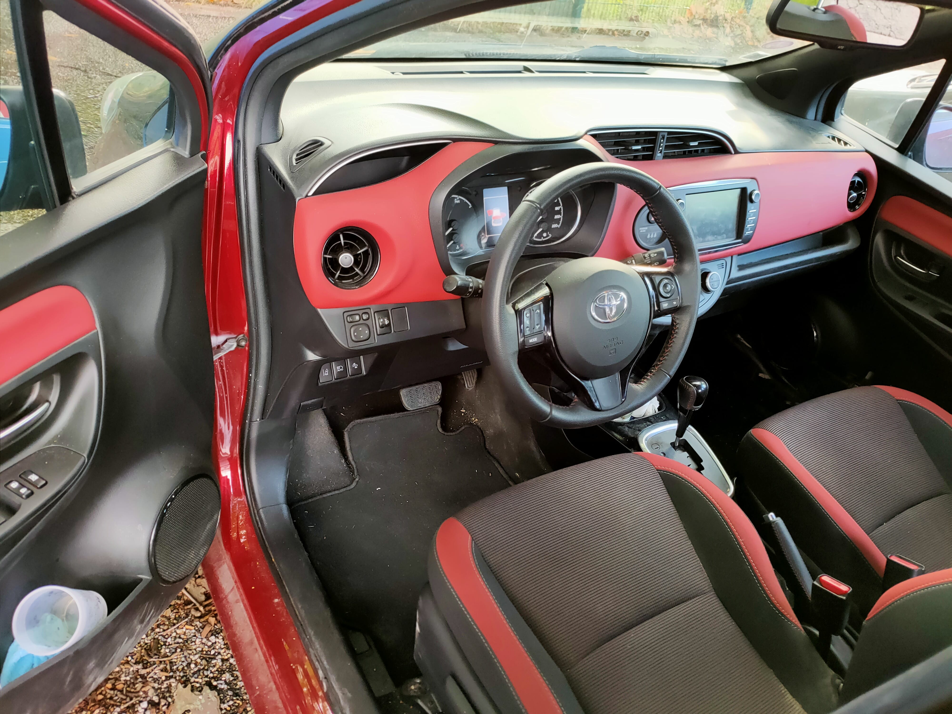 Toyota Yaris Hybride avec Régulateur de vitesse