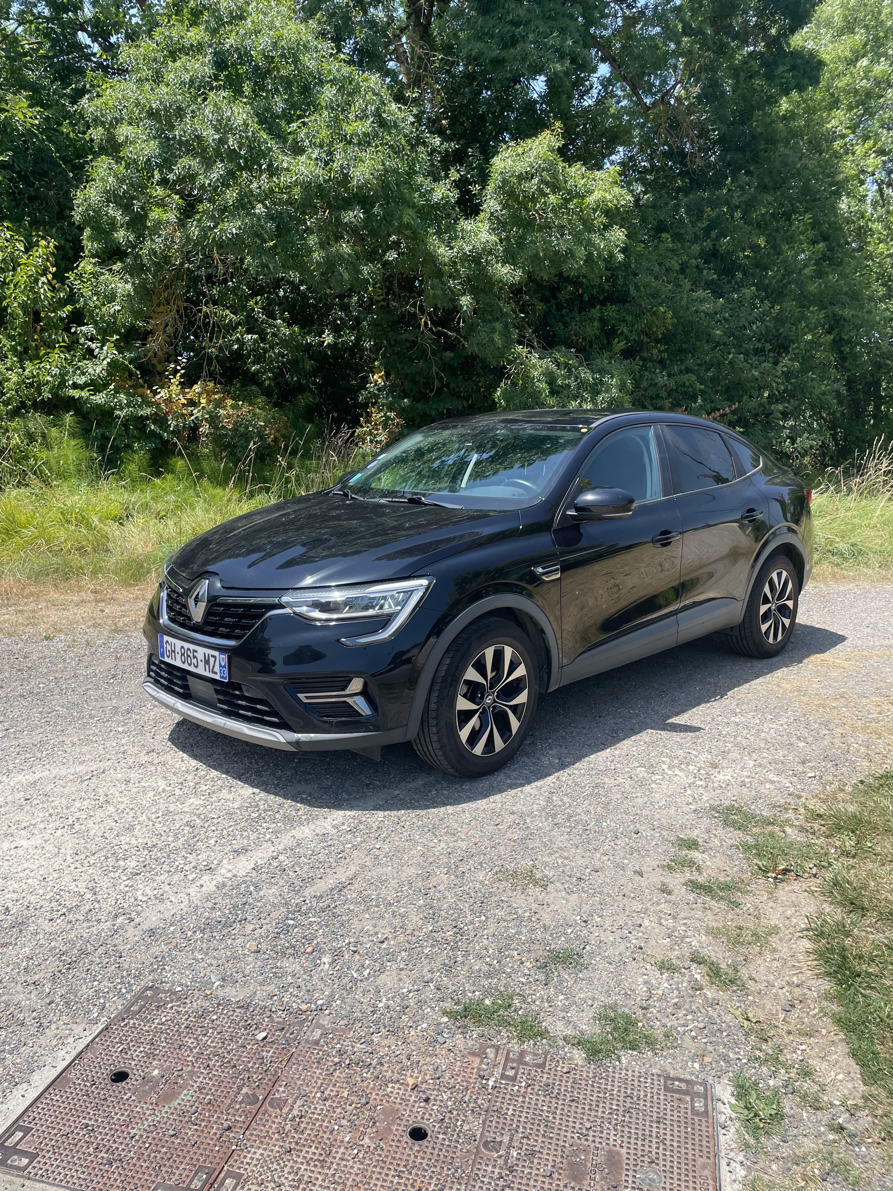 Renault Arkana E-Tech, 2022, Essence 95 / Électrique (hybride), automatique