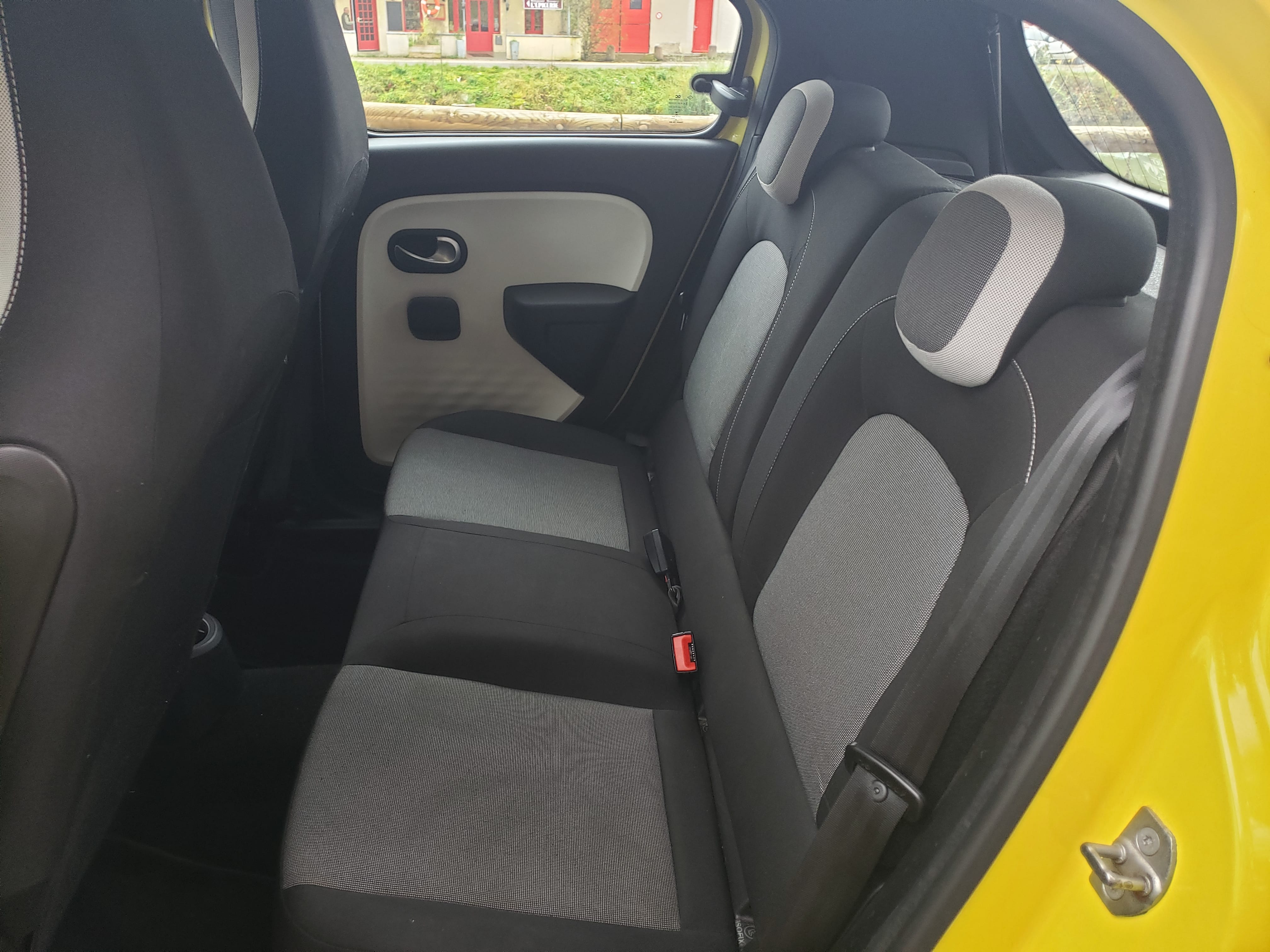 Renault Twingo III avec Entrée audio / iPod