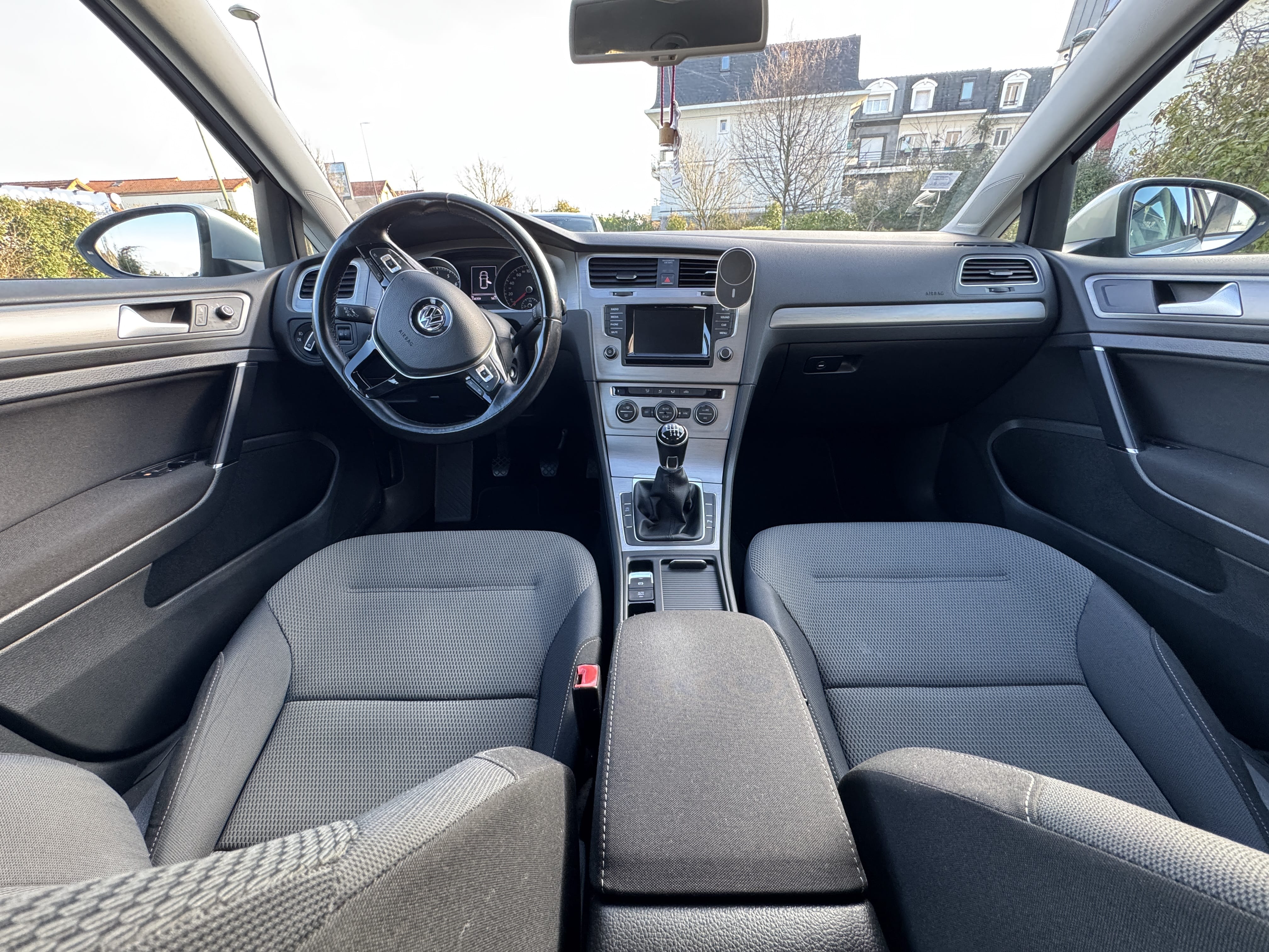 Volkswagen Golf avec GPS