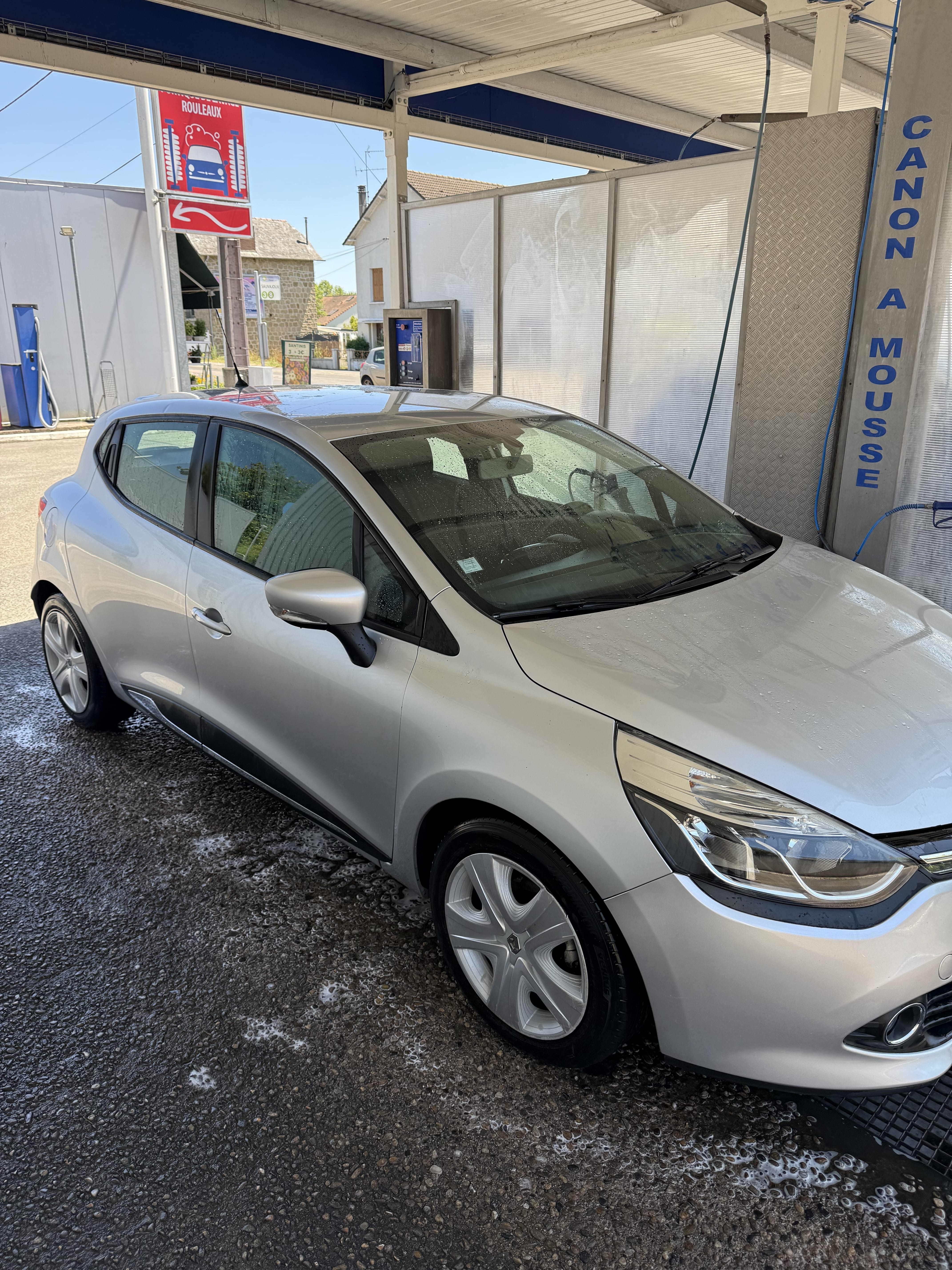 Renault Clio avec Climatisation