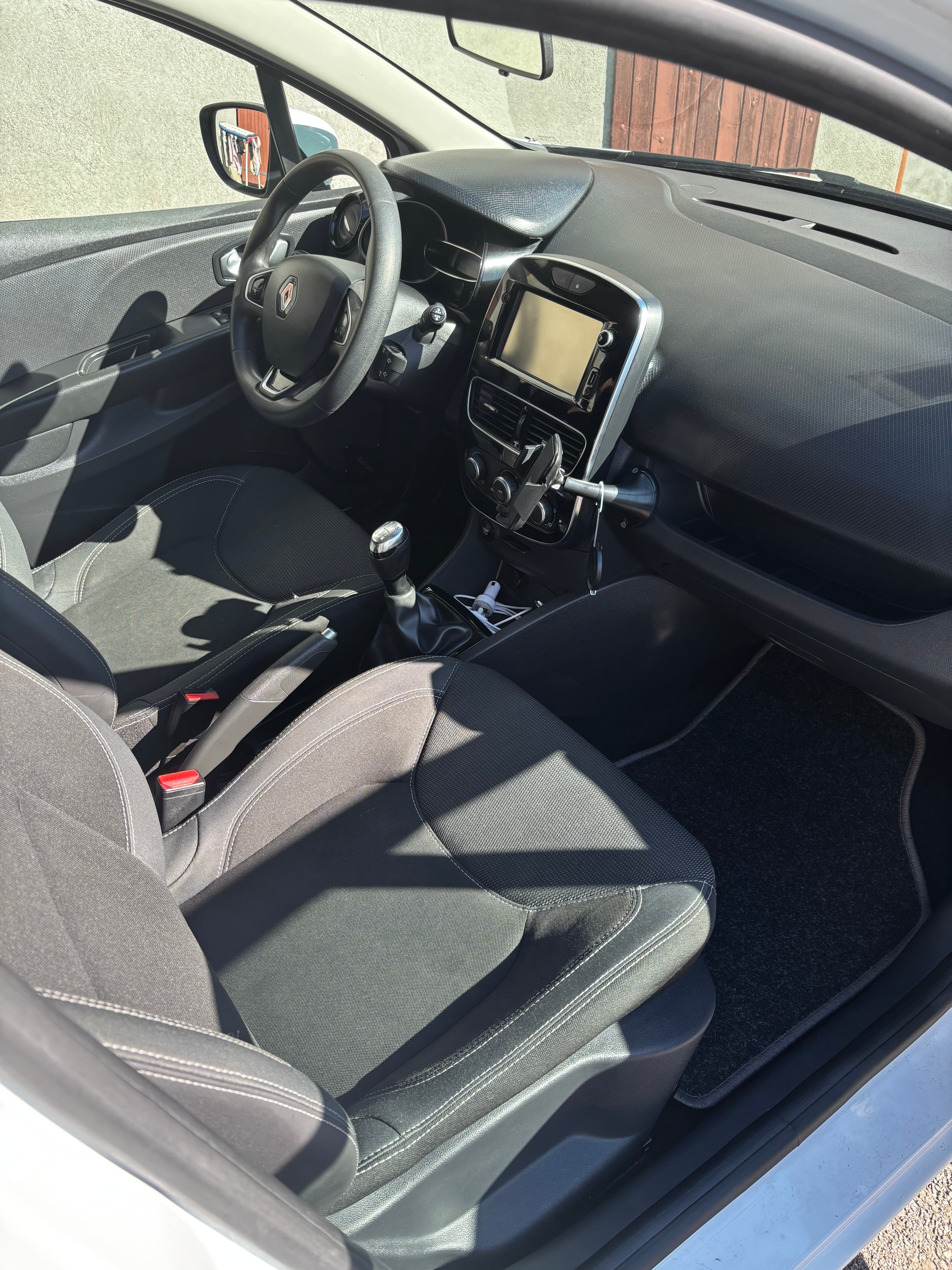 Renault Clio 1,5 dci avec Audio Bluetooth