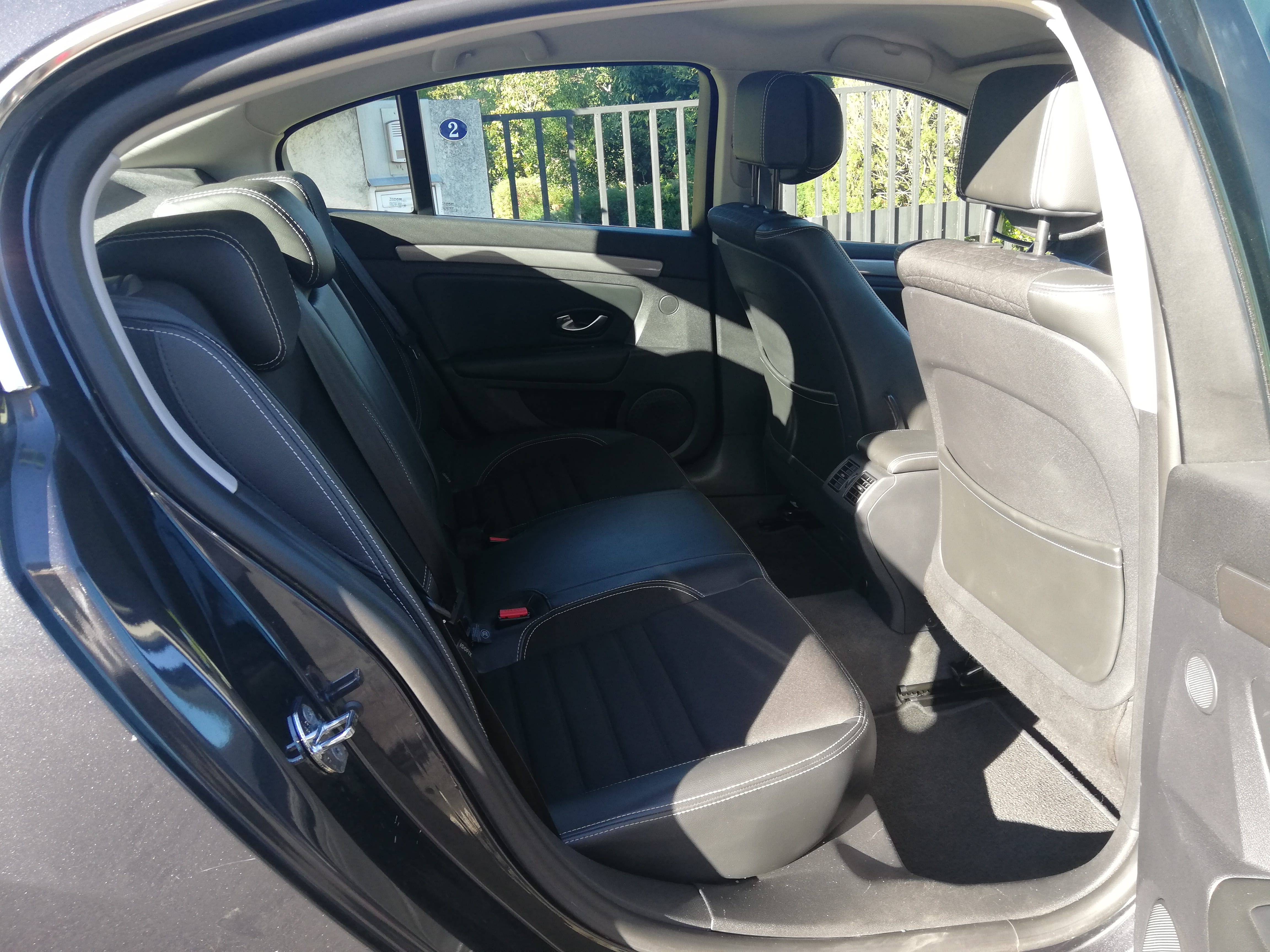 Renault Laguna III Limited 1,5 DCI con Audio Bluetooth