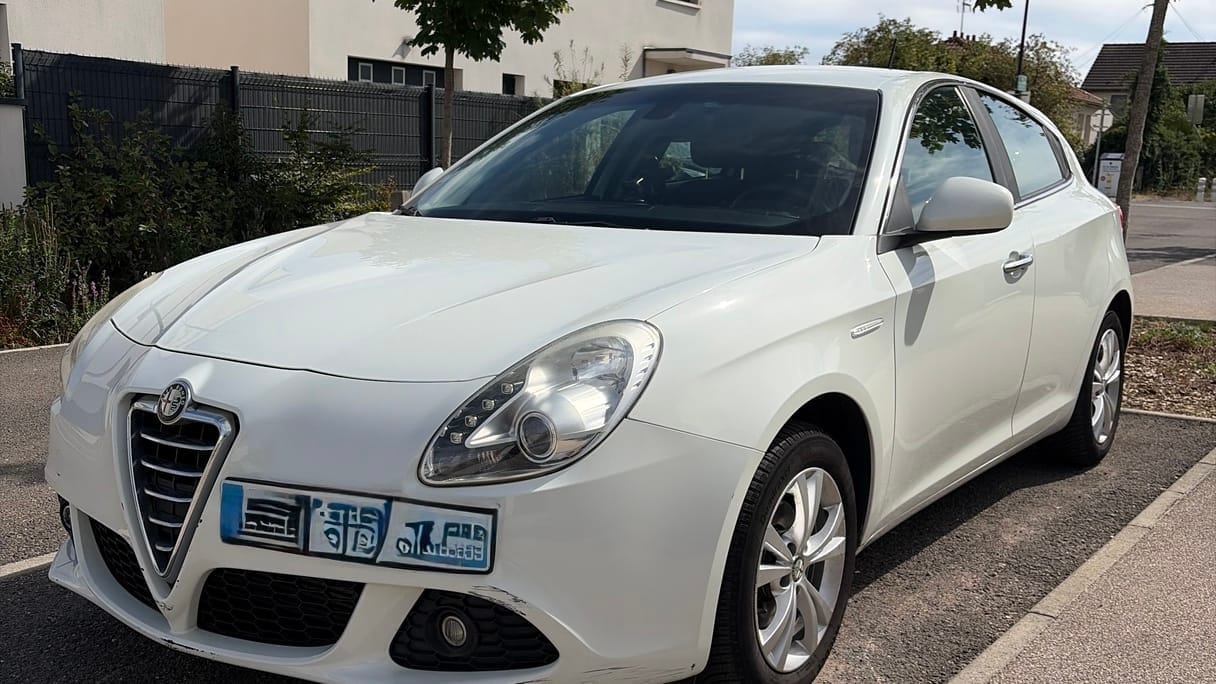 Alfa-Romeo Giulietta, 2013, Essence 95