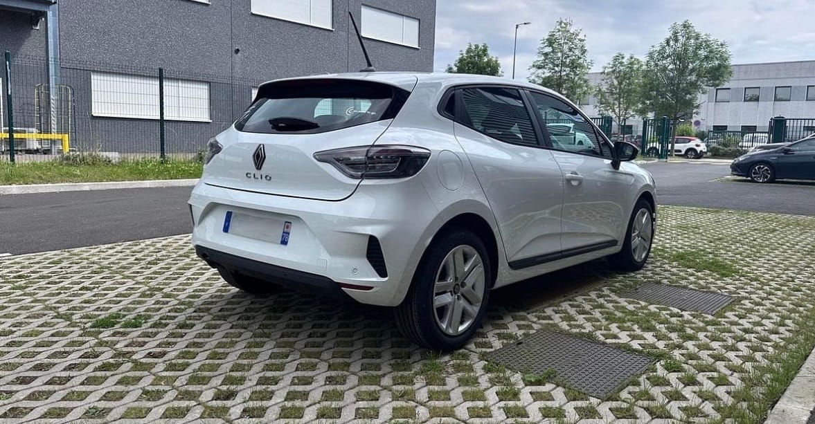 Renault Clio avec GPS