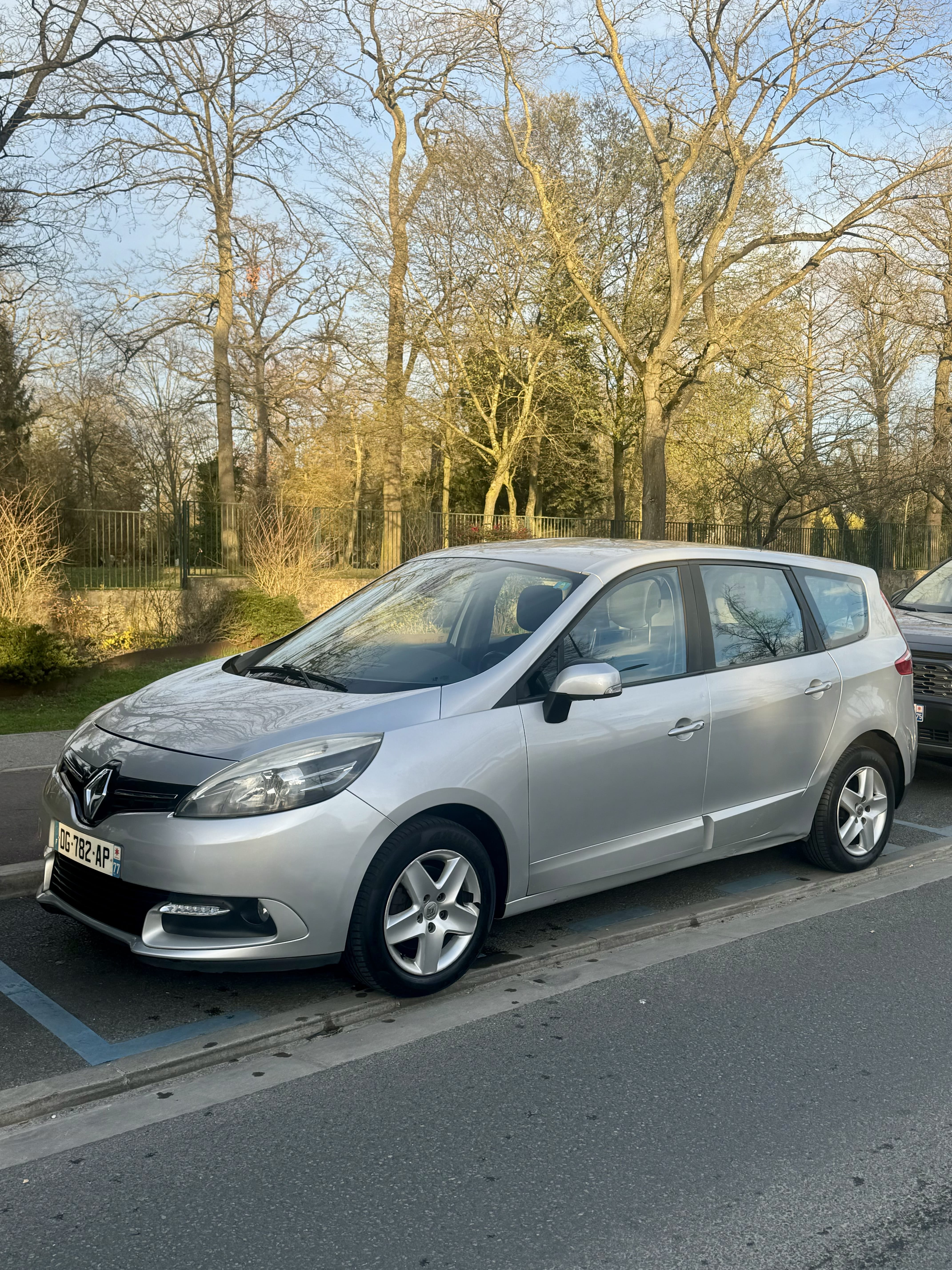 Renault Grand Scenic, 2014, Diesel, automatique, 7 places