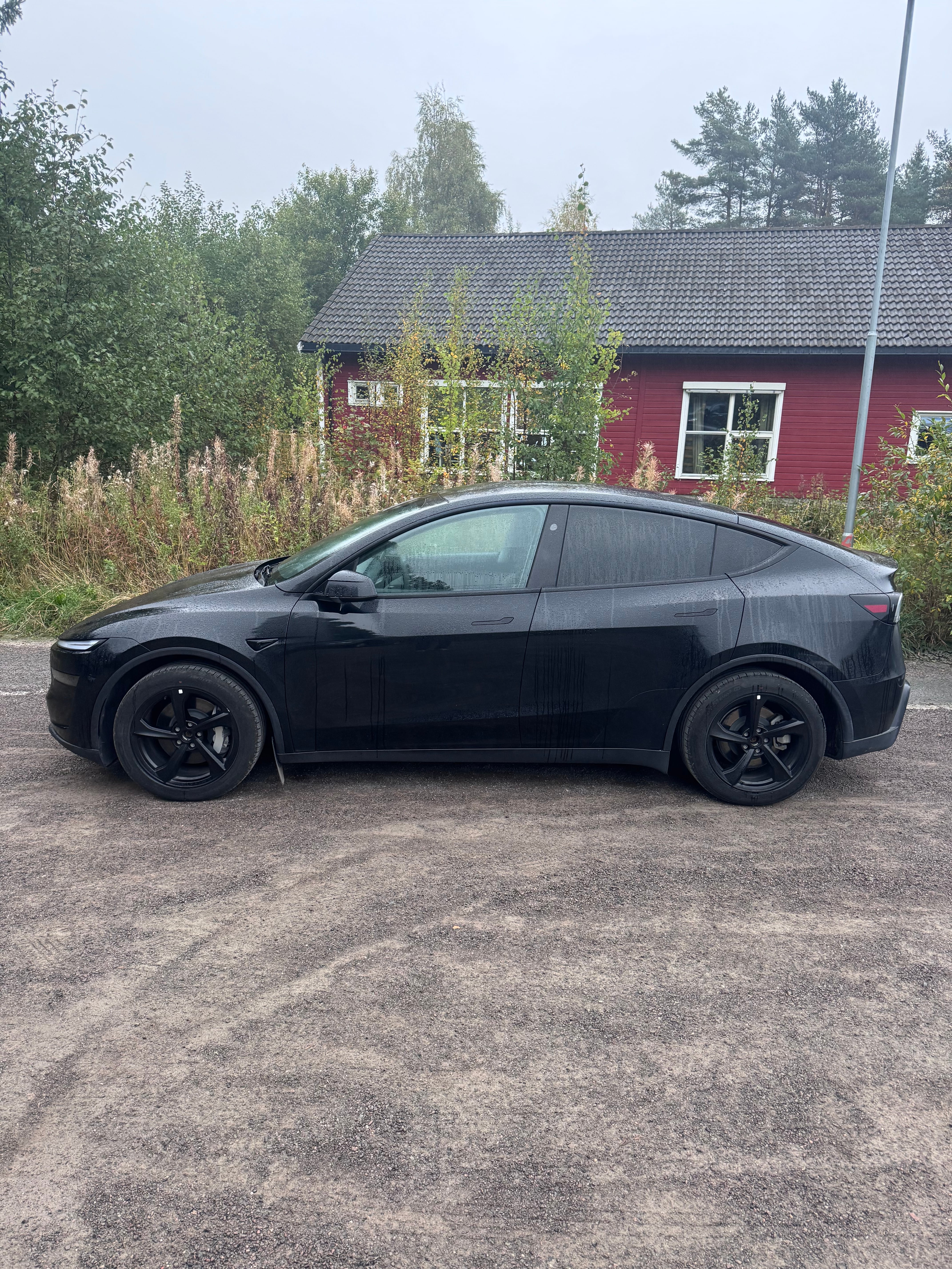 Tesla Model Y Long Range med Aircondition