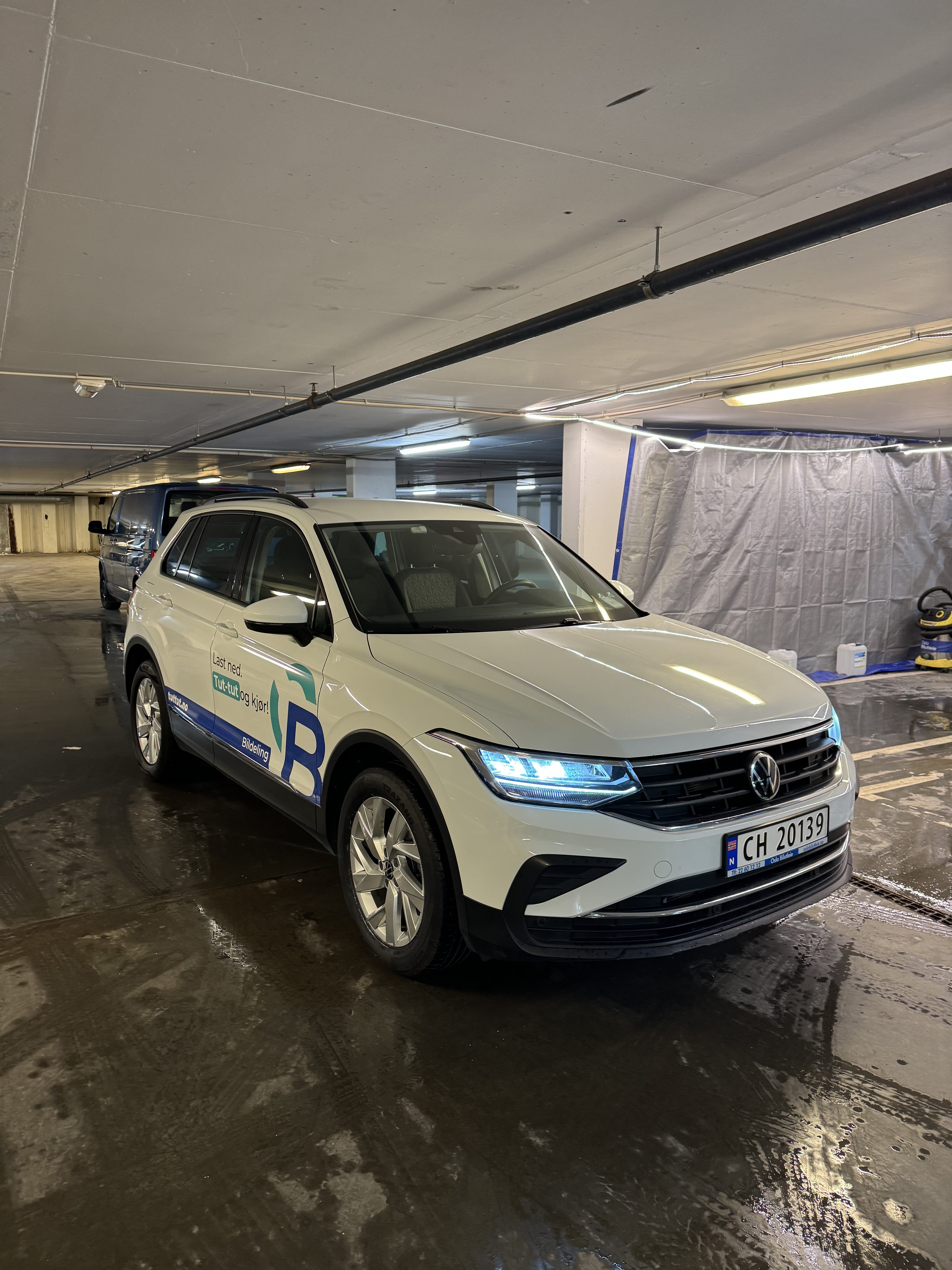 Volkswagen Tiguan 2.0T SEL 4Motion med Apple CarPlay