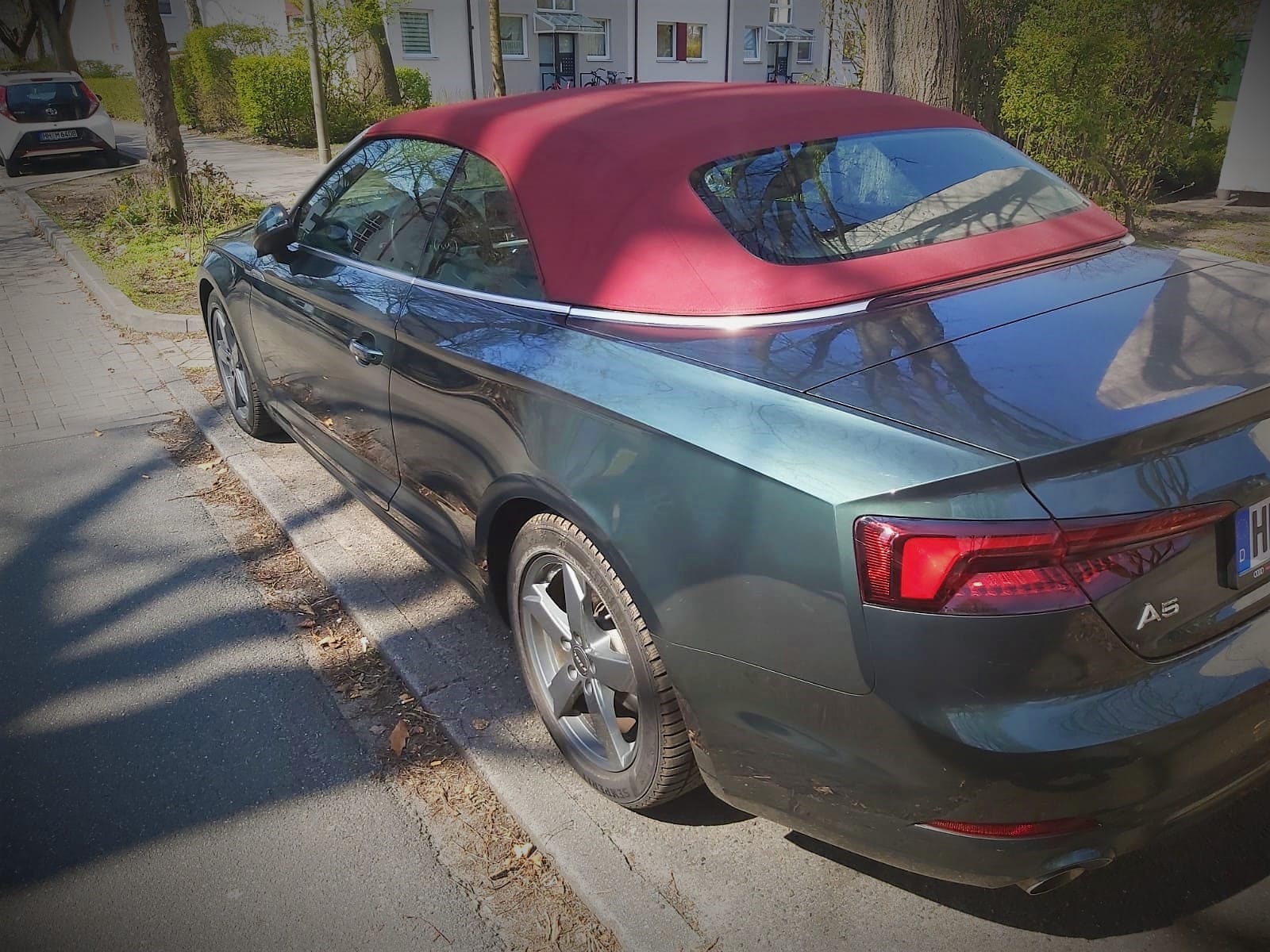 Audi A5 Cabriolet A5 Cabrio 2.0 TFS1140(190) kW(PS) S tronic mit Navigationsgerät