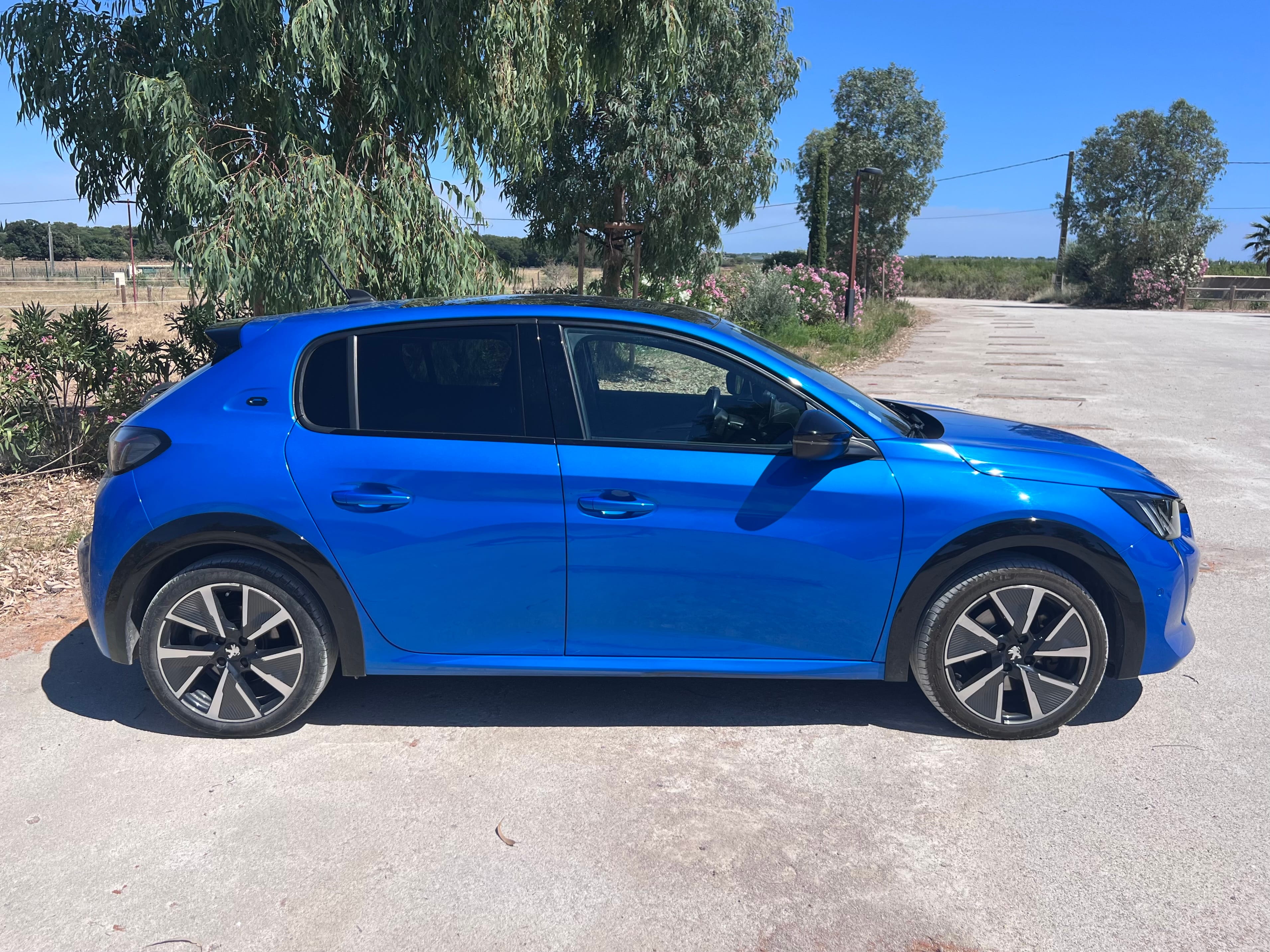 Peugeot 208 GT Line avec Climatisation
