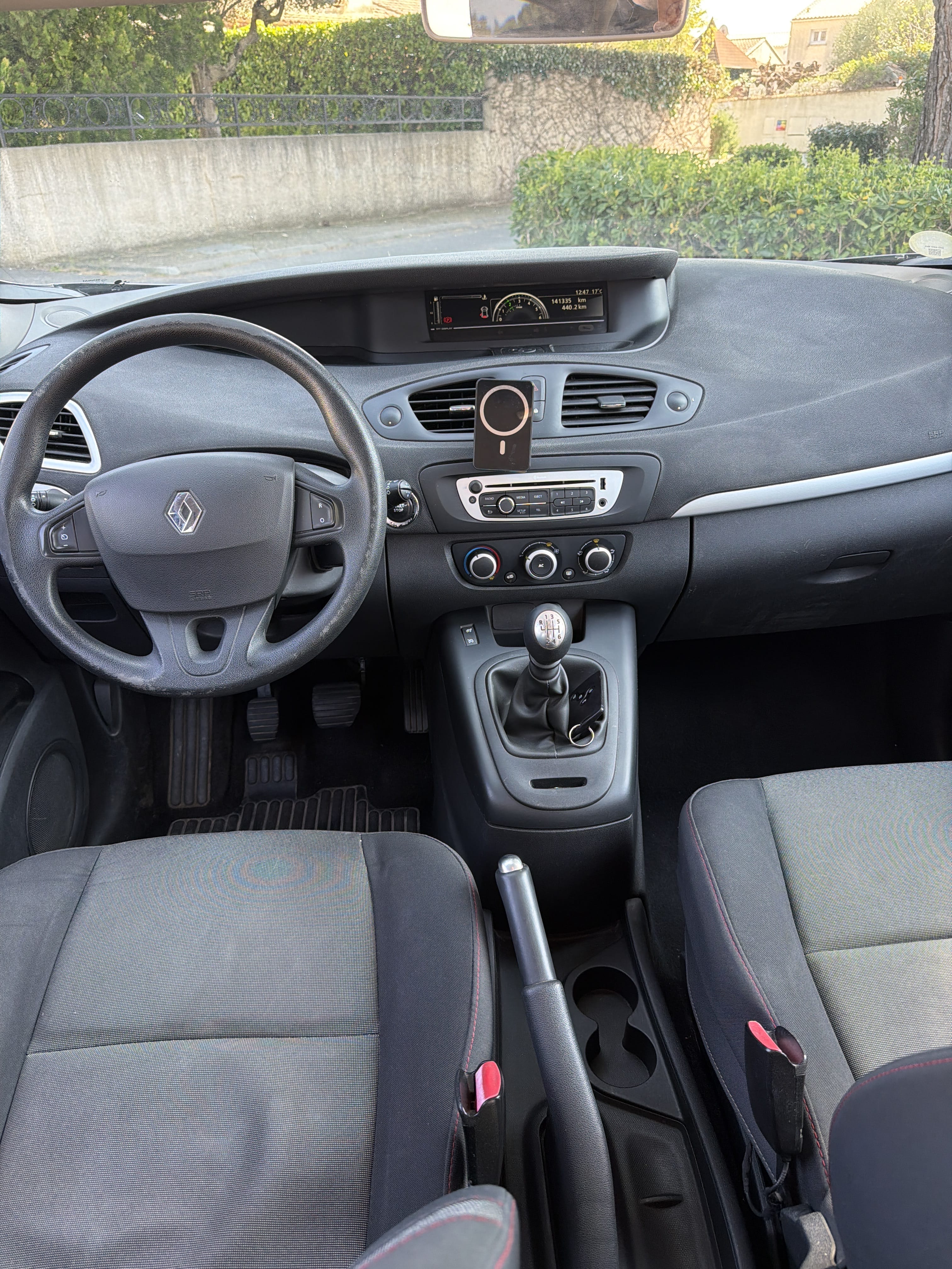 Renault Grand Scenic 7 places avec Siège bébé