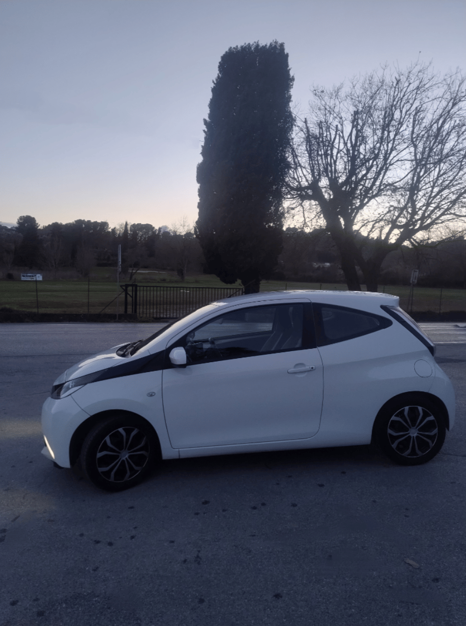 Toyota Aygo II 1.0 Essence avec Chaines
