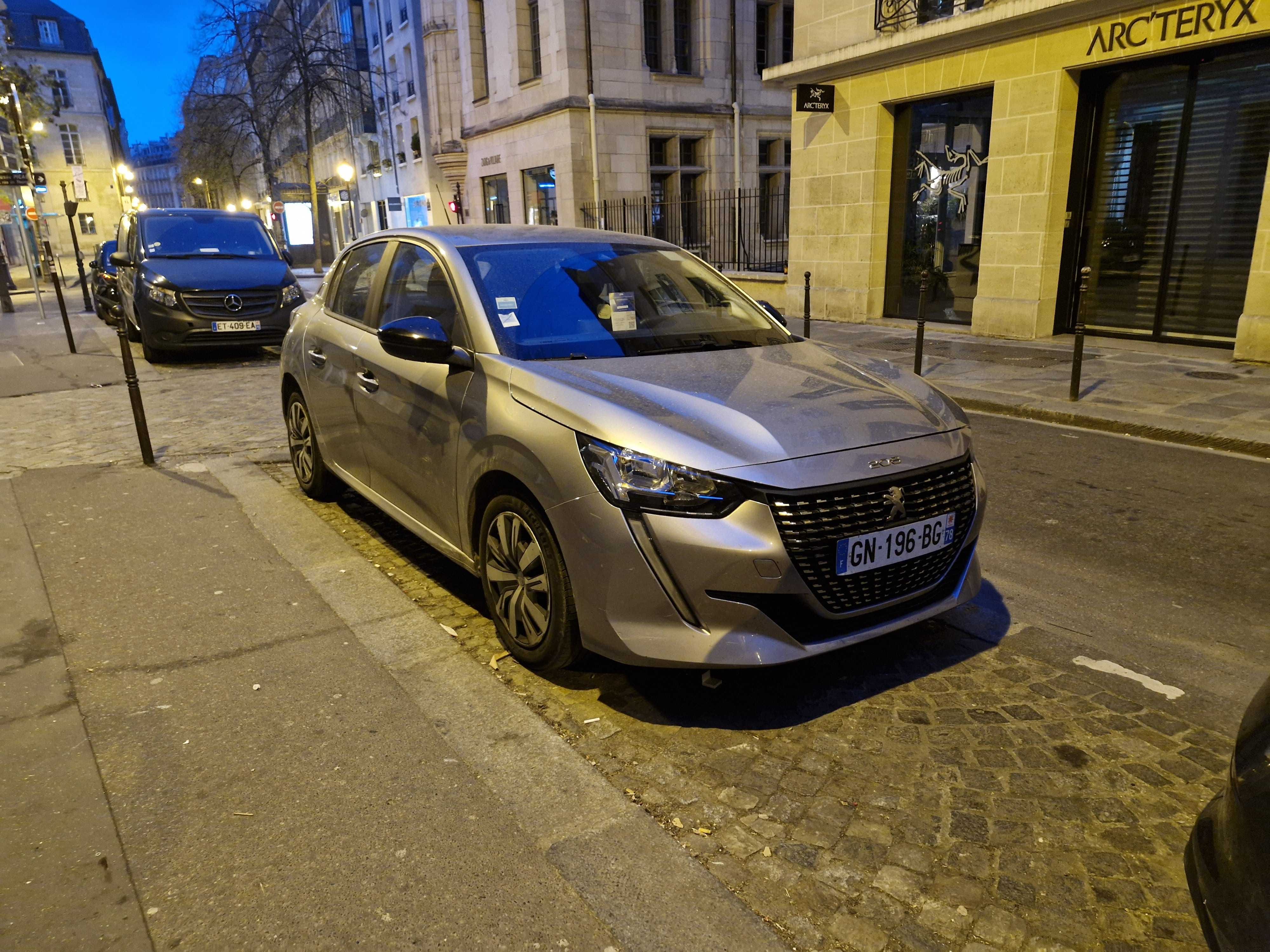 Peugeot 208 ACTIVE PACK PURETECH 75CH BVM avec Climatisation