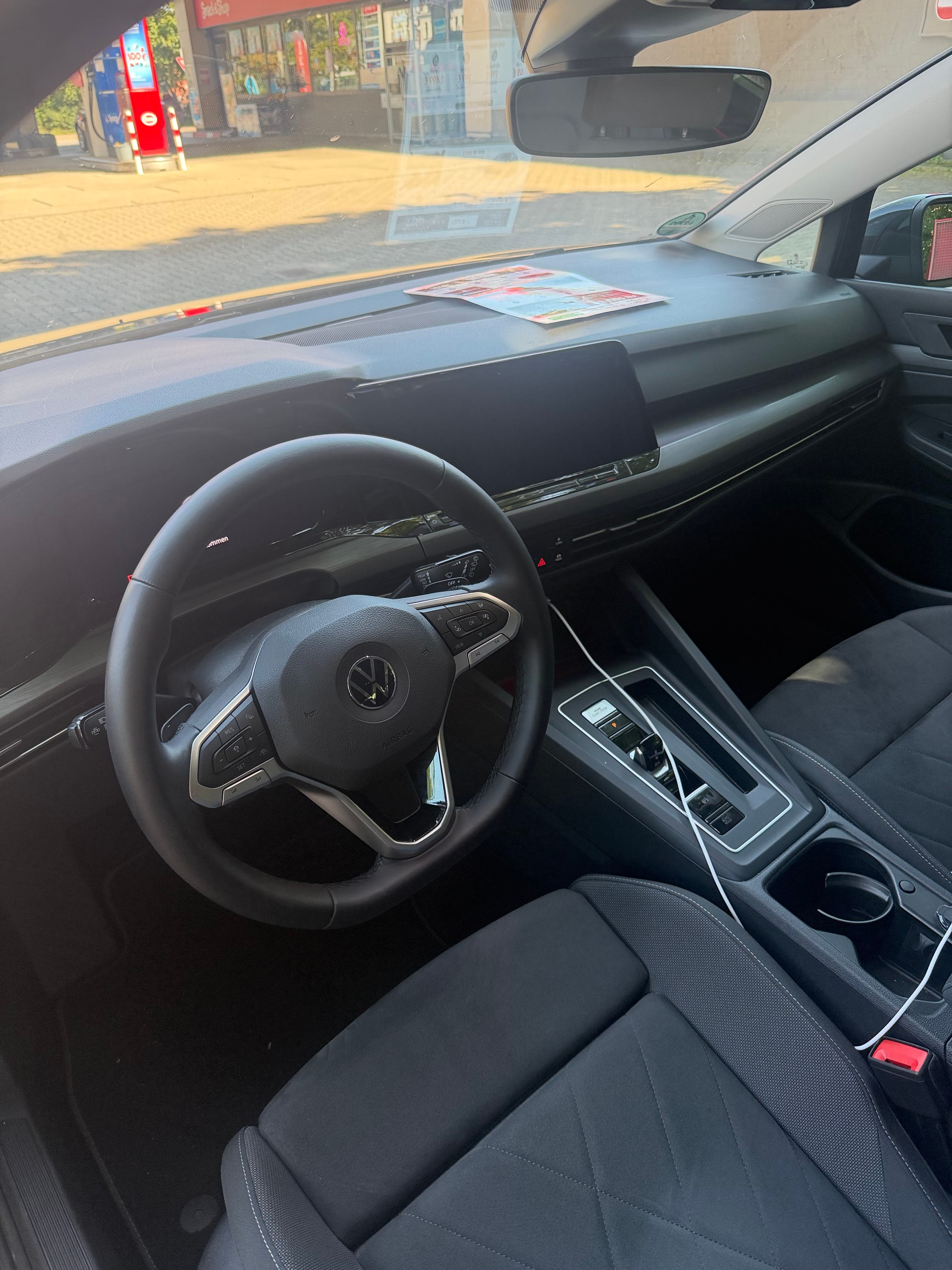 Volkswagen Golf TSI mit Navigationsgerät