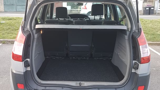 Renault Scénic II proche Savigny sur Orge