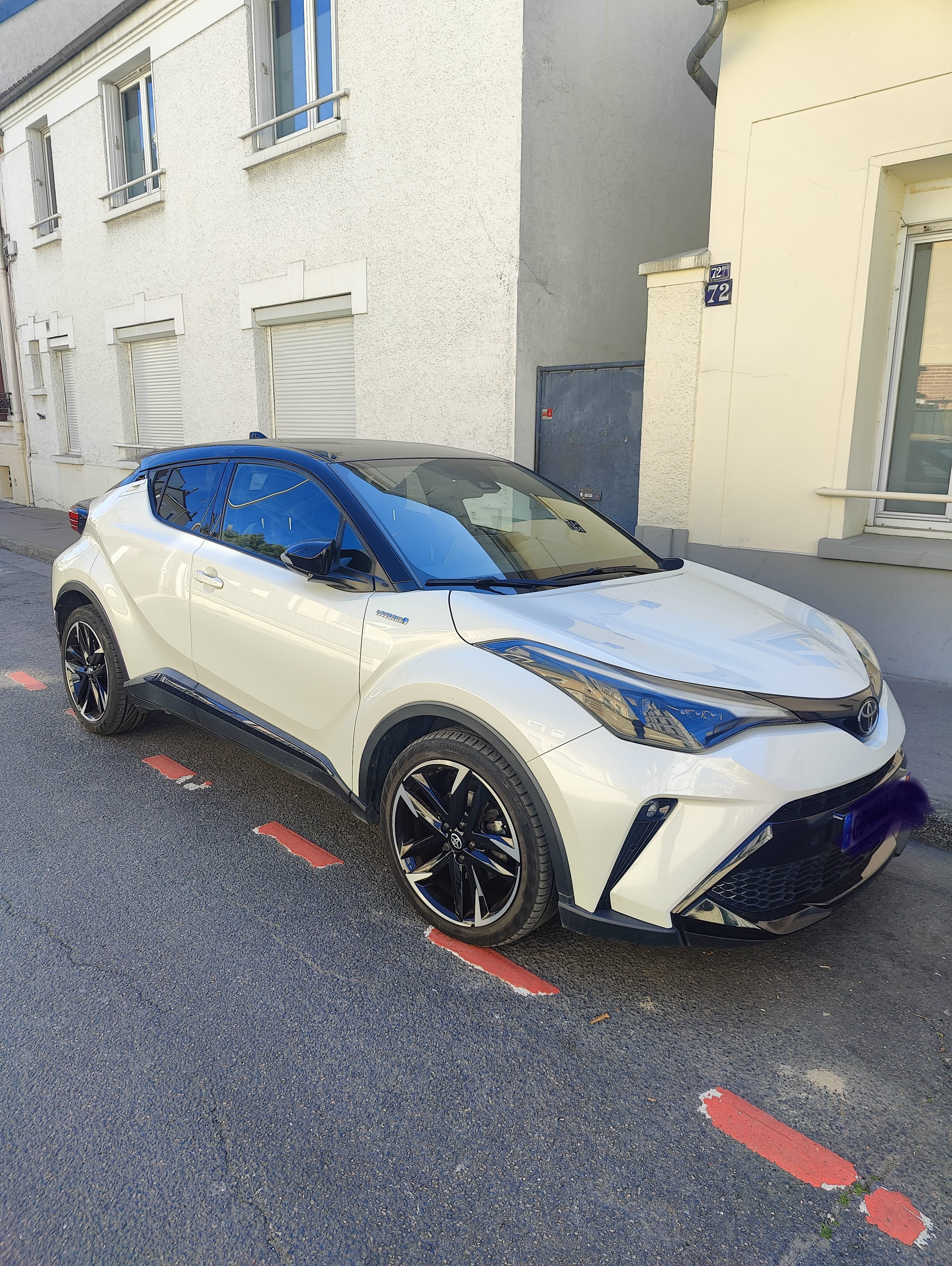 Toyota C-HR Hybrid avec Climatisation