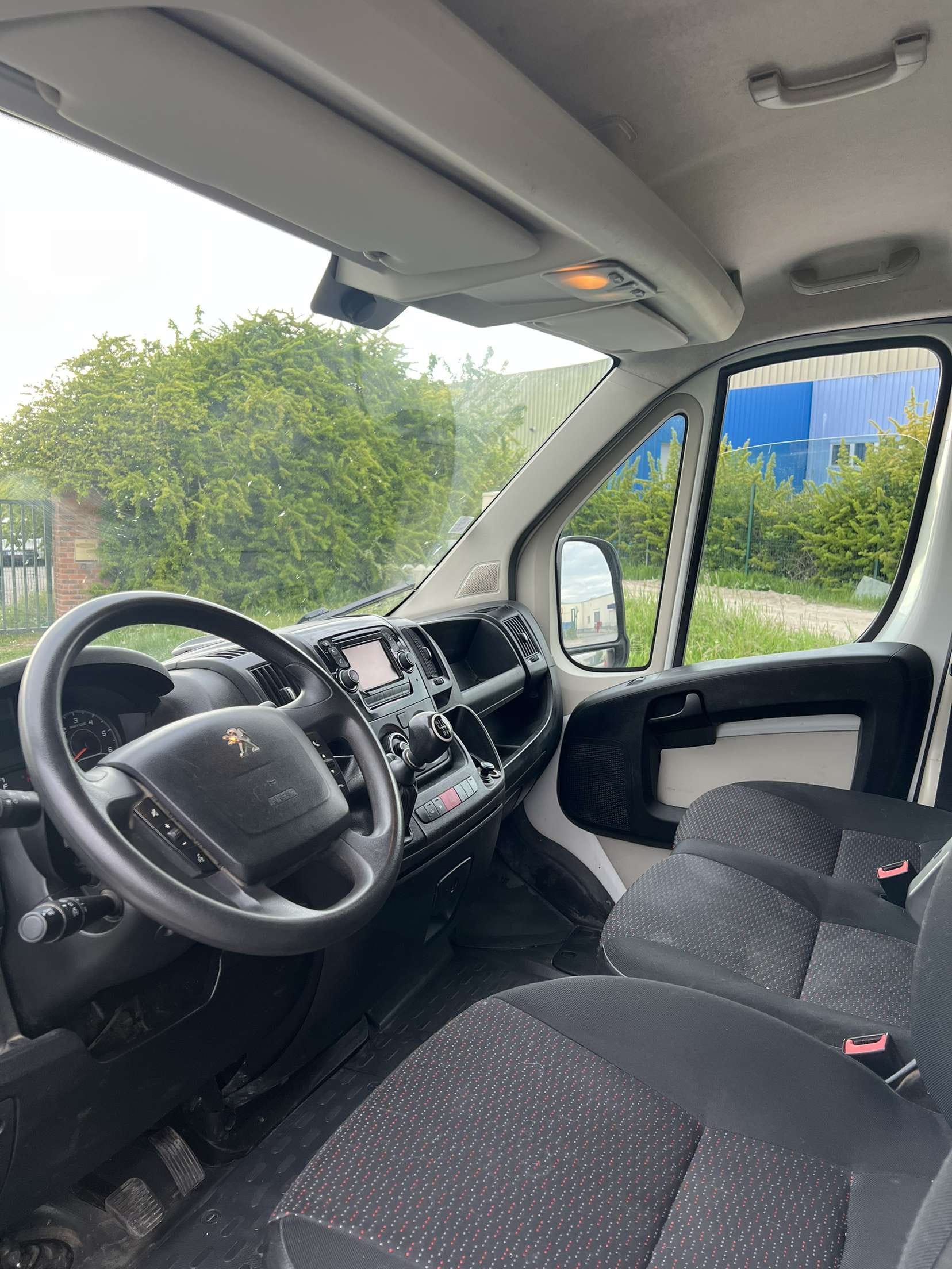 Peugeot Boxer 2L2 HDI avec Audio Bluetooth