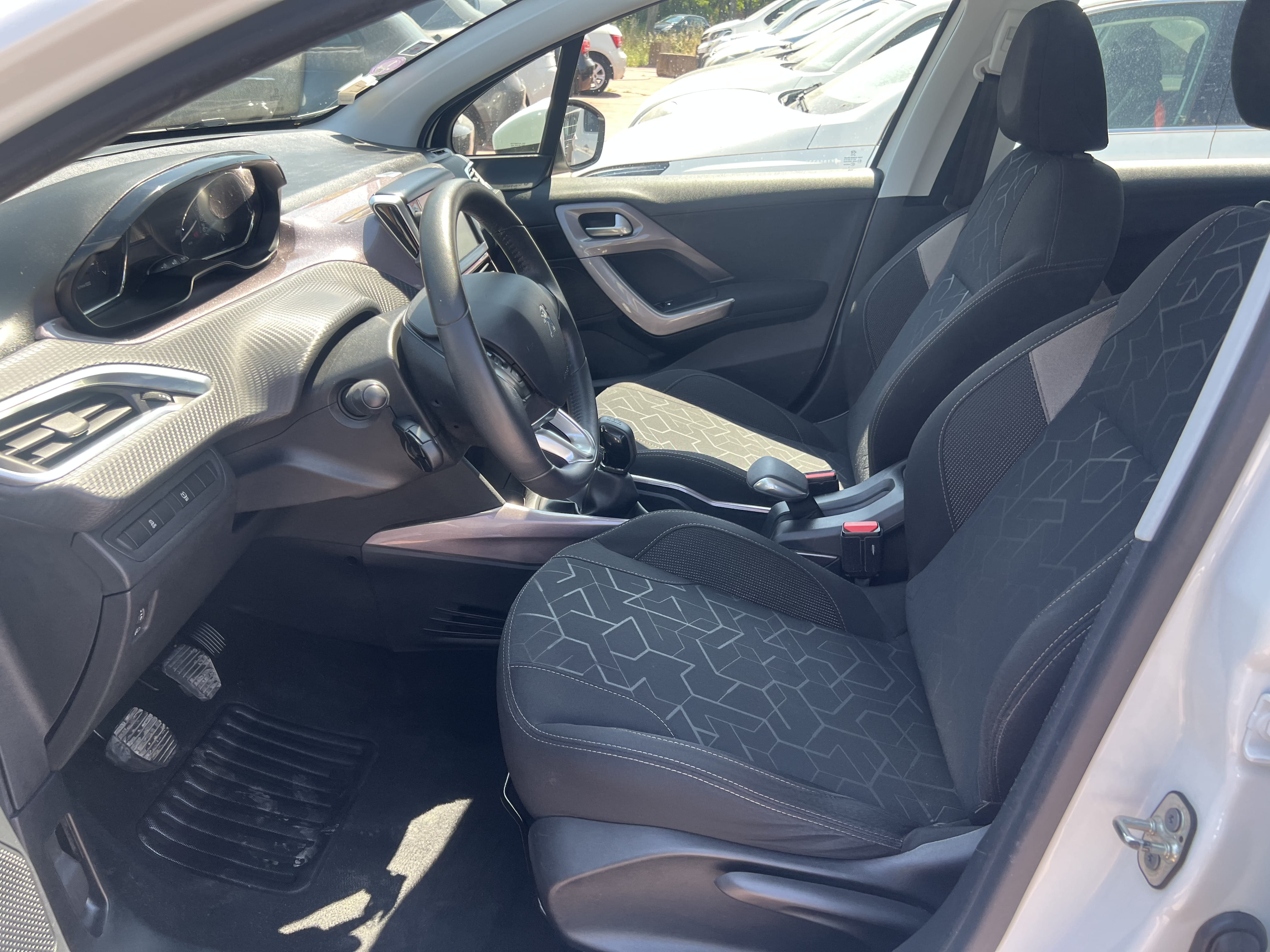 Peugeot 2008 avec Régulateur de vitesse