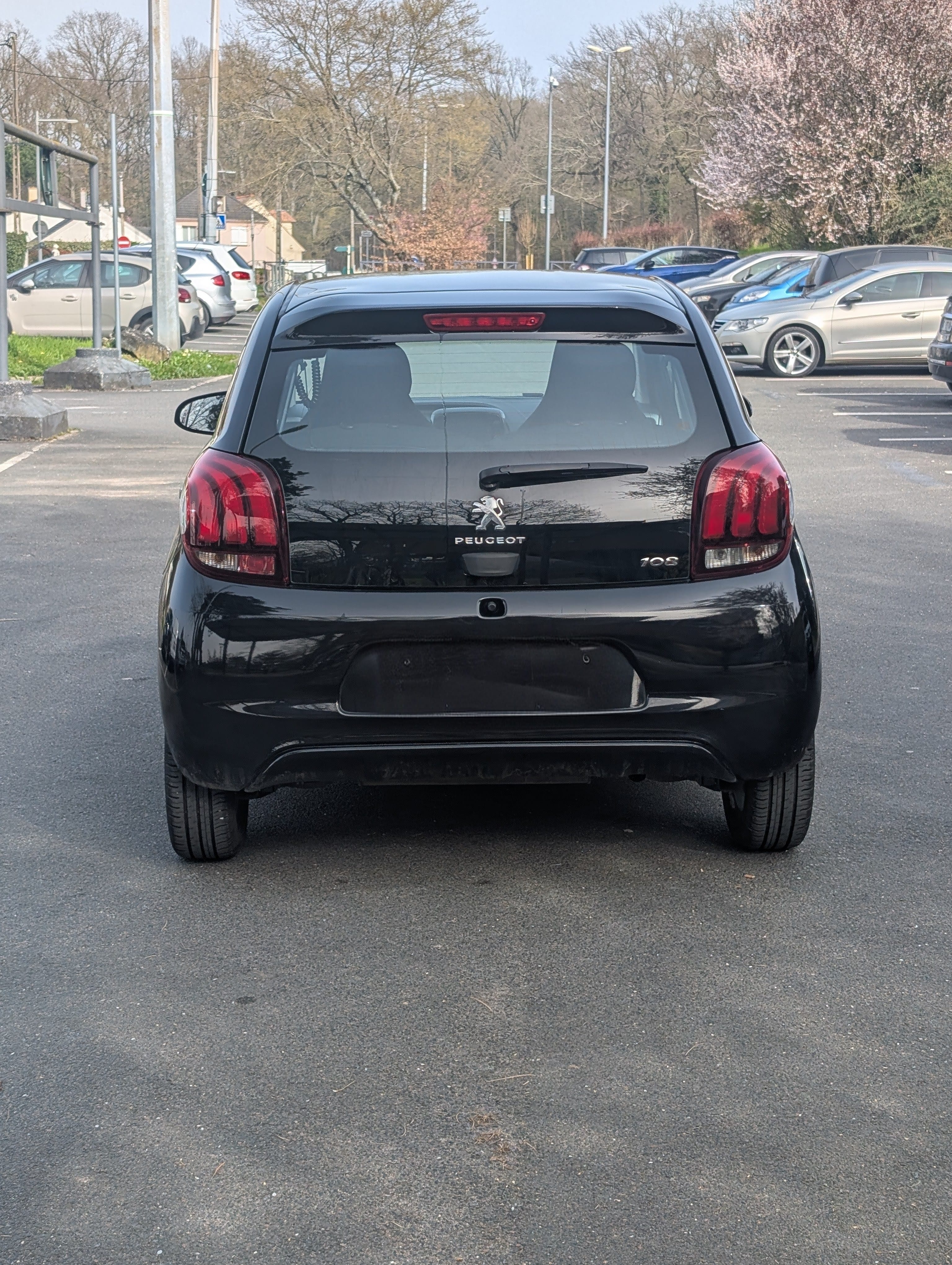 Peugeot 108 1.2 avec GPS