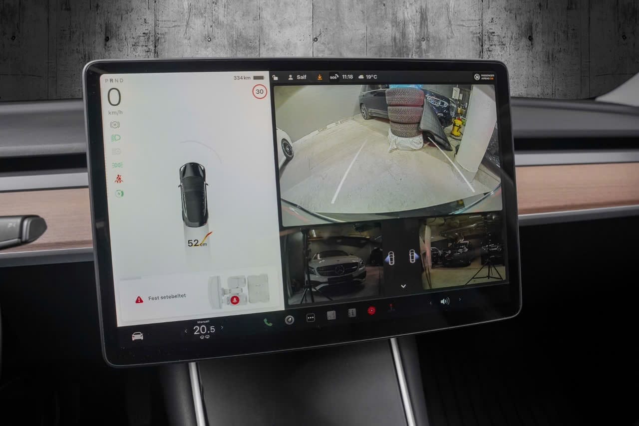 Tesla Model 3 med Dashcam