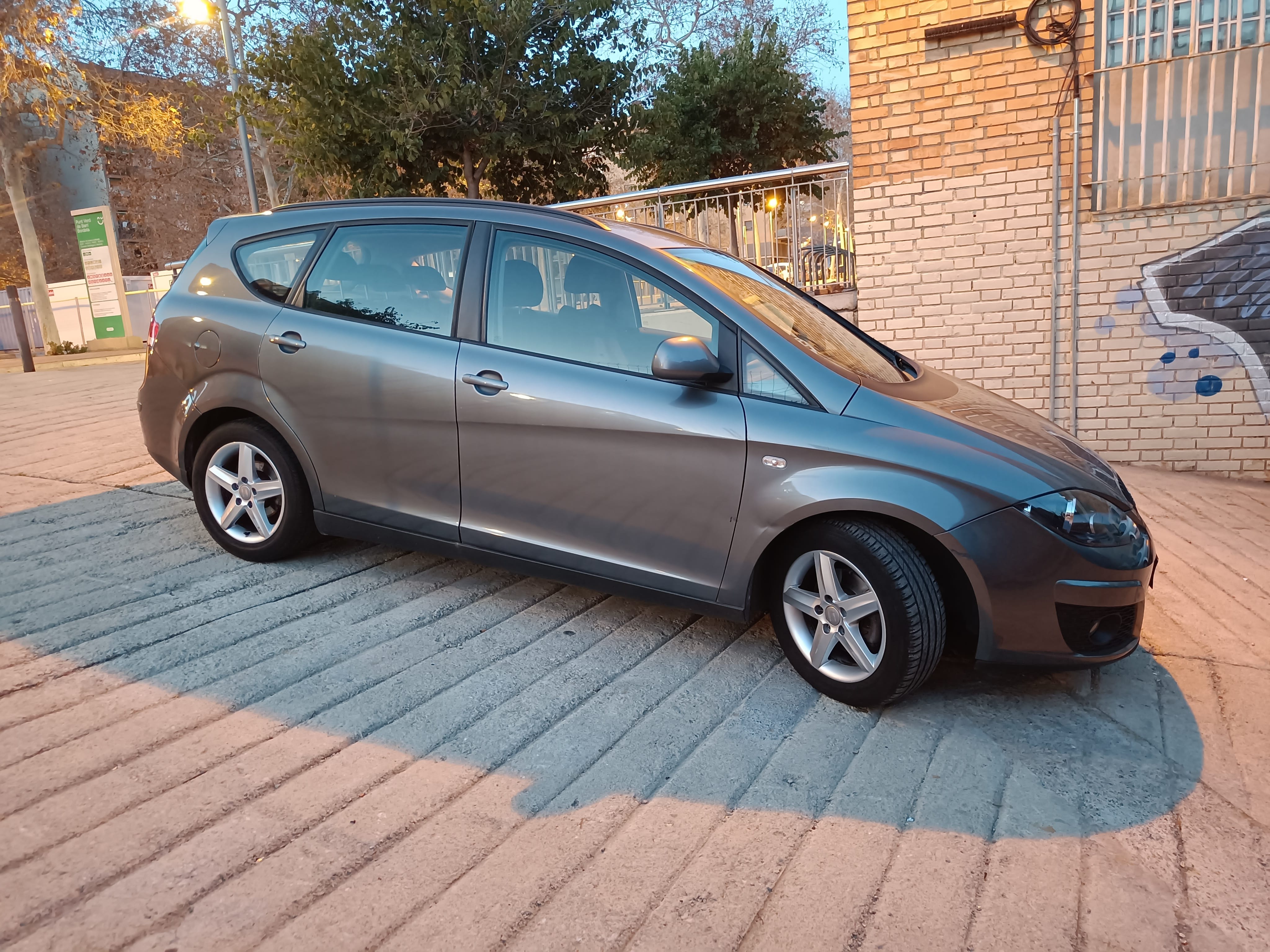 Seat Altea Xl 1.6 TDI 105cv med Aircondition