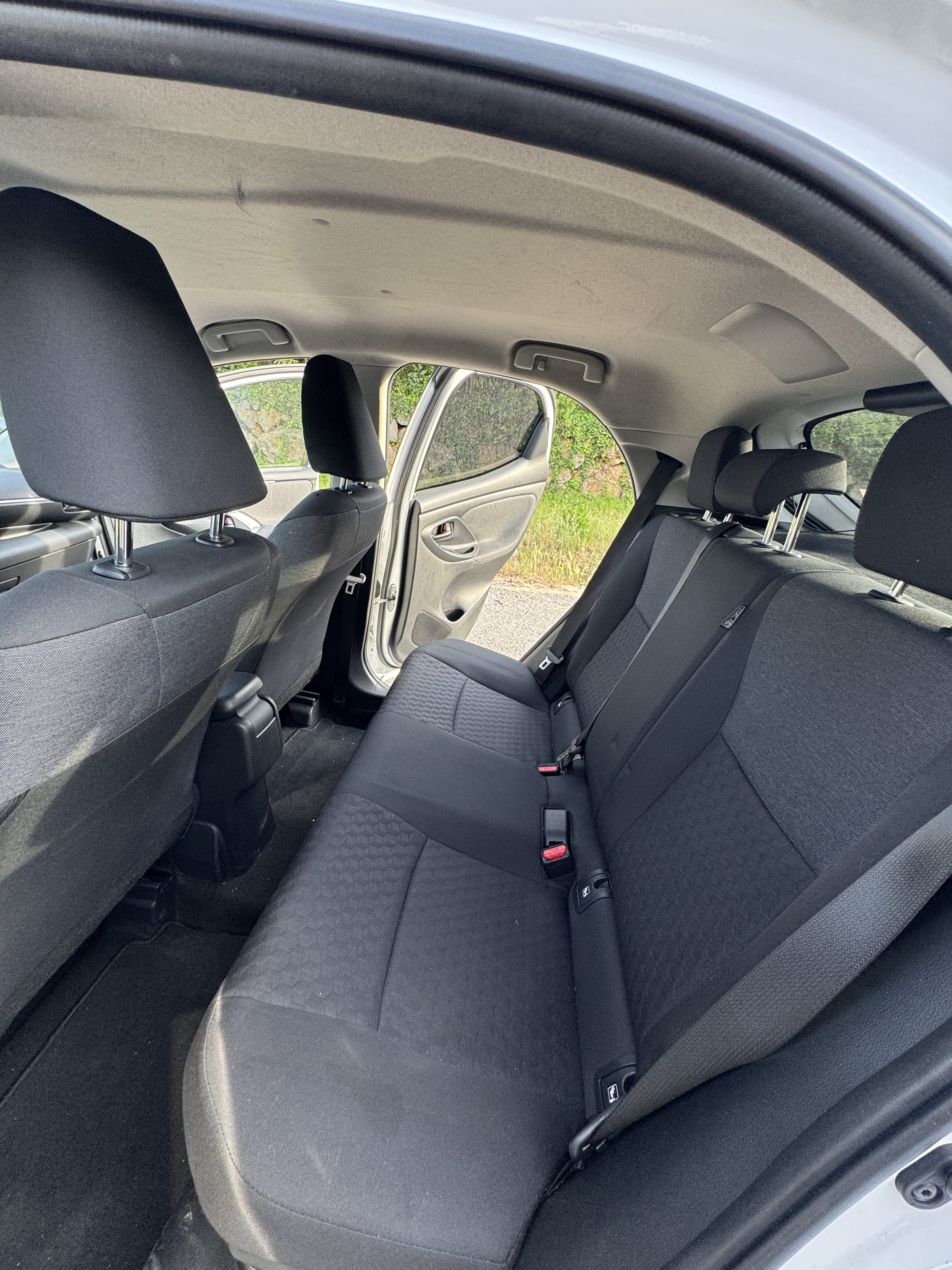 Toyota Yaris Hybride with Cruise control