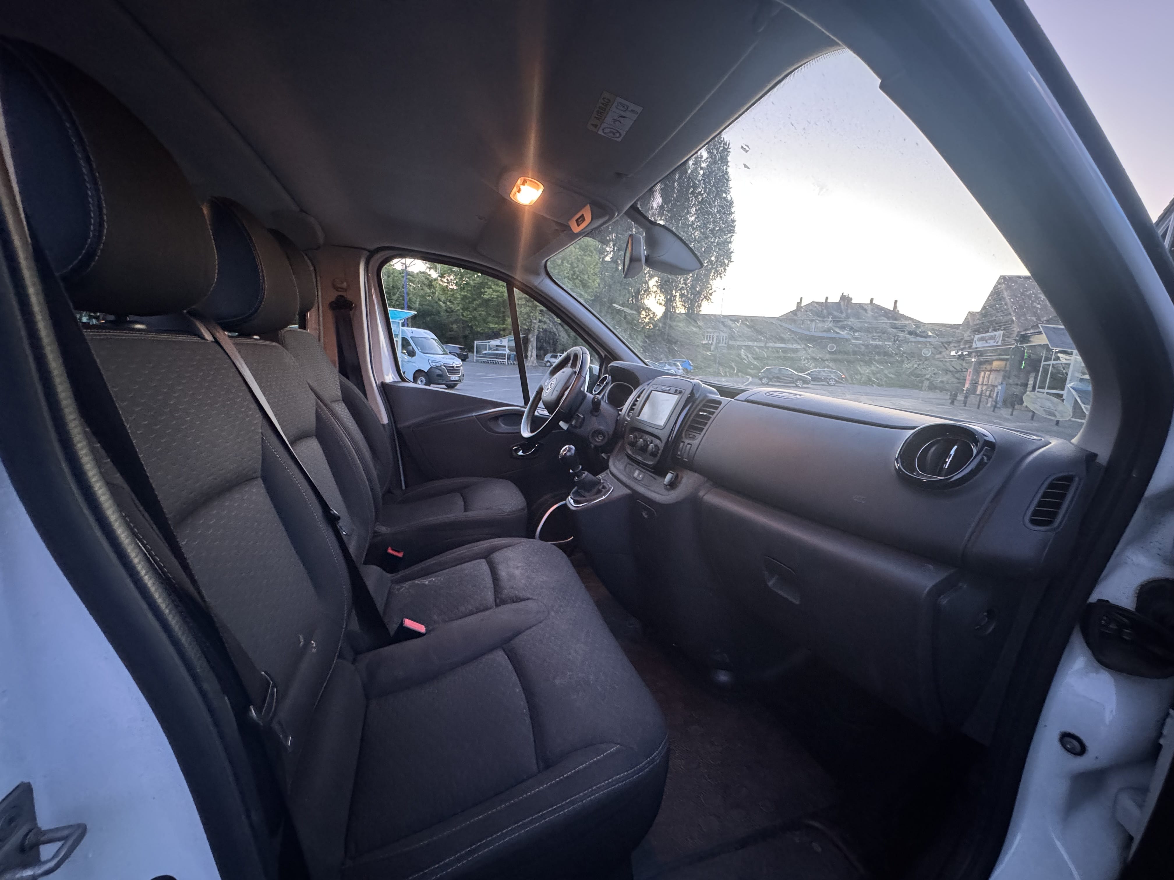 Opel Vivaro Combi avec Régulateur de vitesse