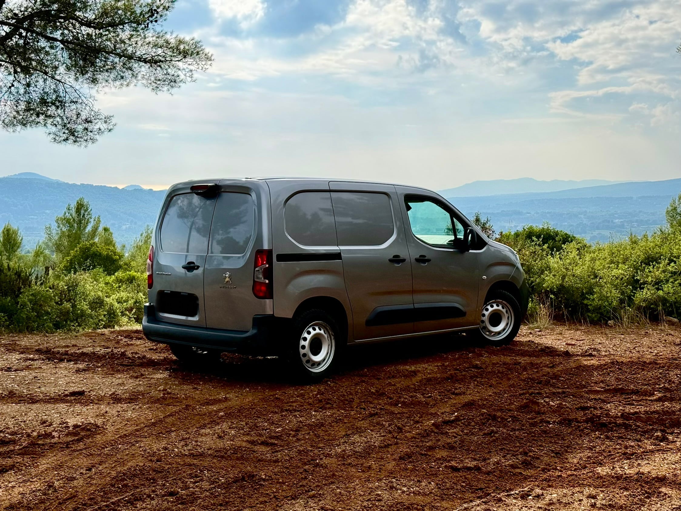 Peugeot Partner Fourgon Boîte automatique avec Caméra de recul