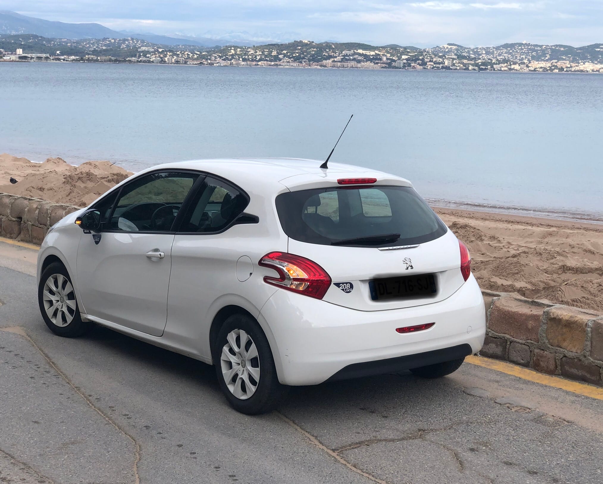 Peugeot 208 avec Climatisation