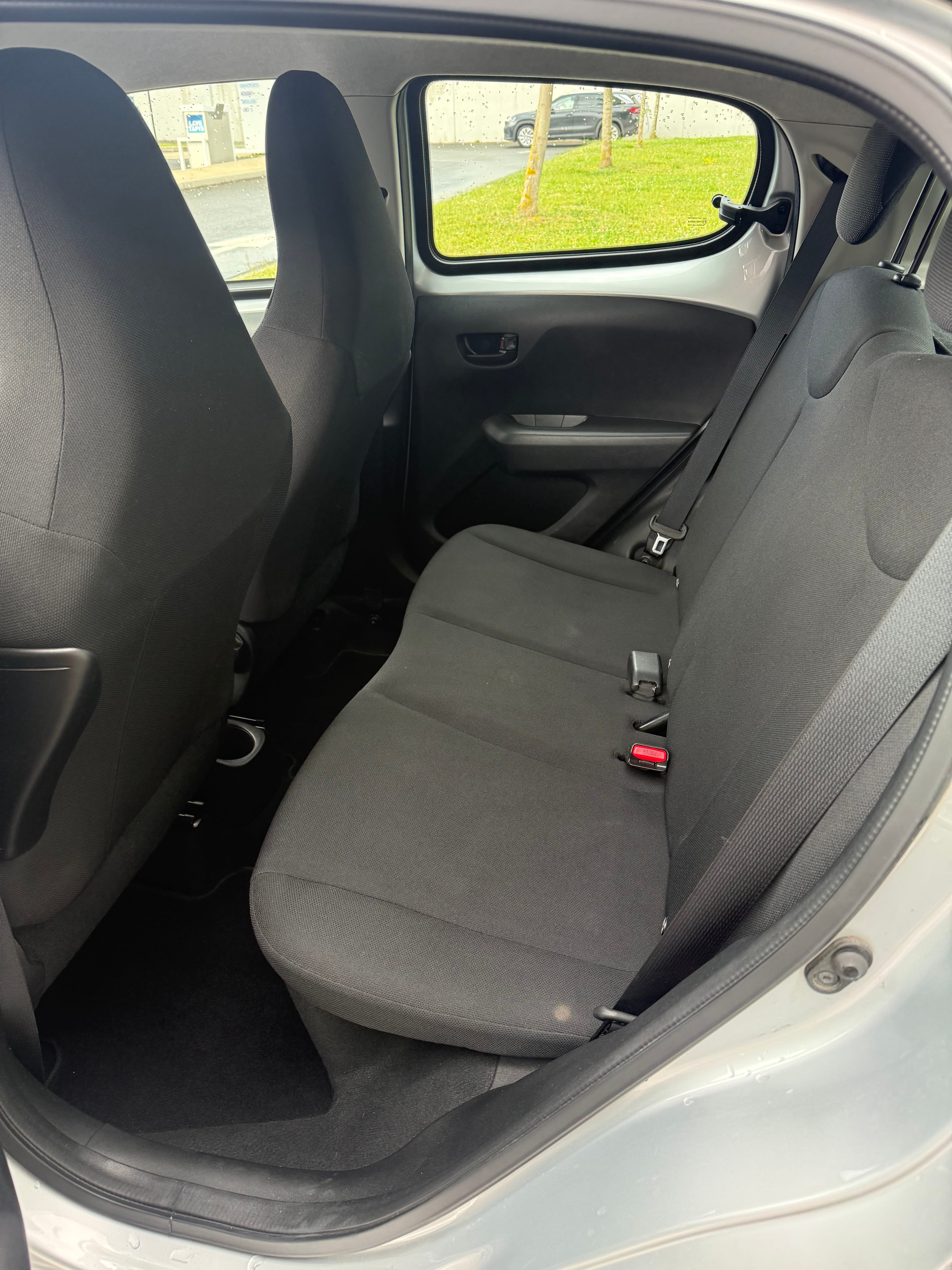 Peugeot 108 1.0 essence 72cv