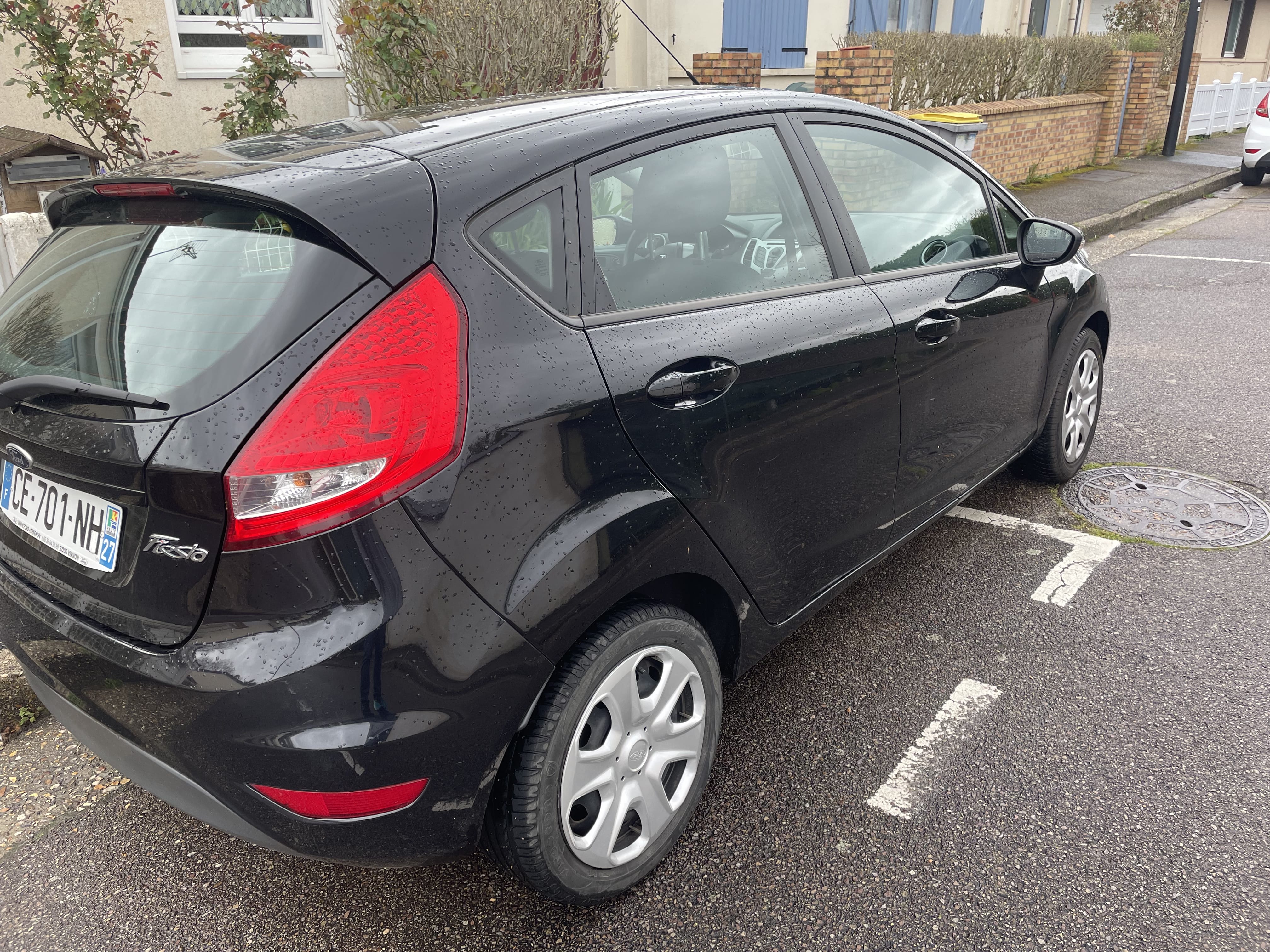 Ford Fiesta 1.2i avec Entrée audio / iPod