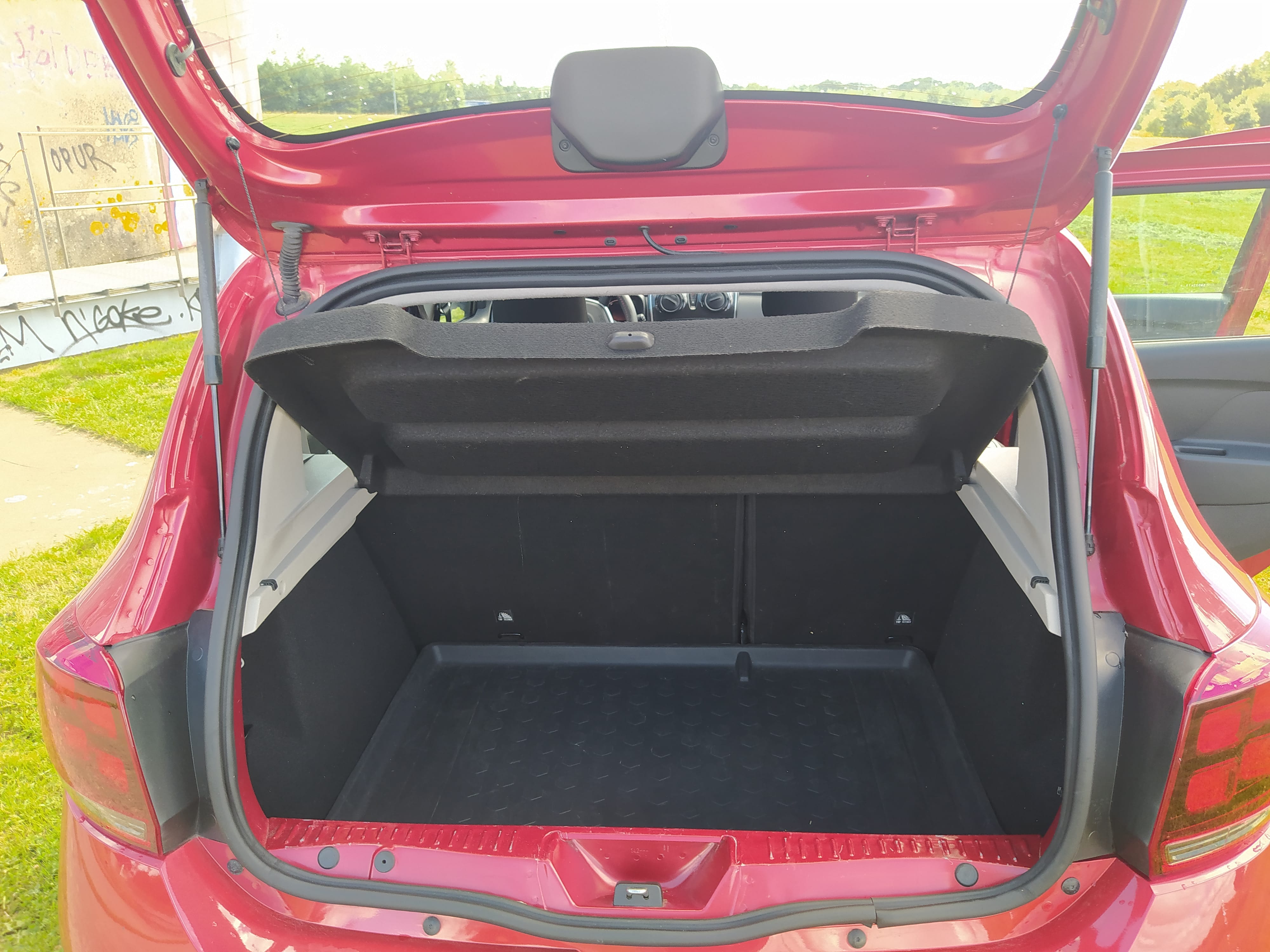 Dacia Sandero with Bluetooth audio