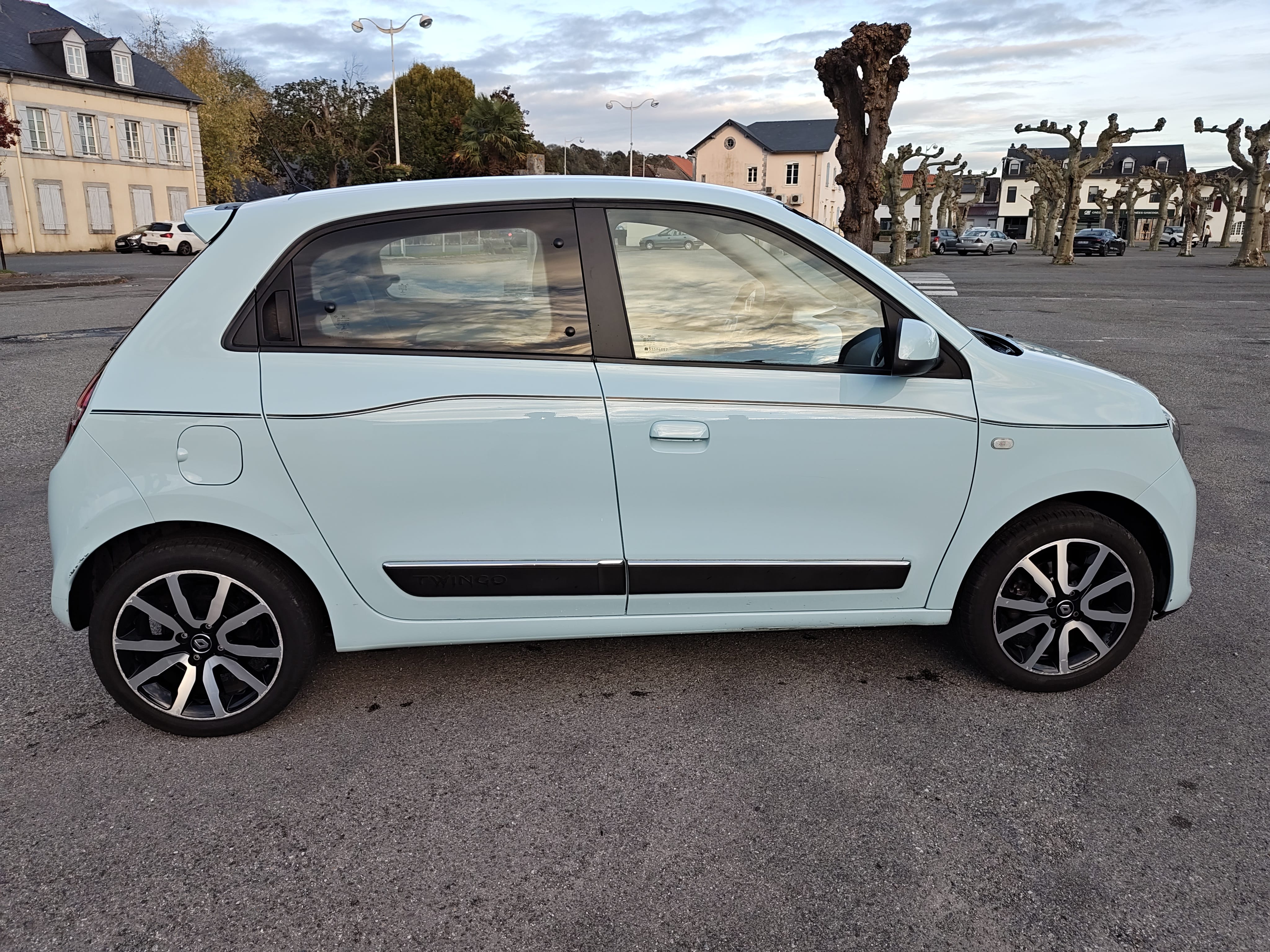 Renault Twingo III avec Climatisation