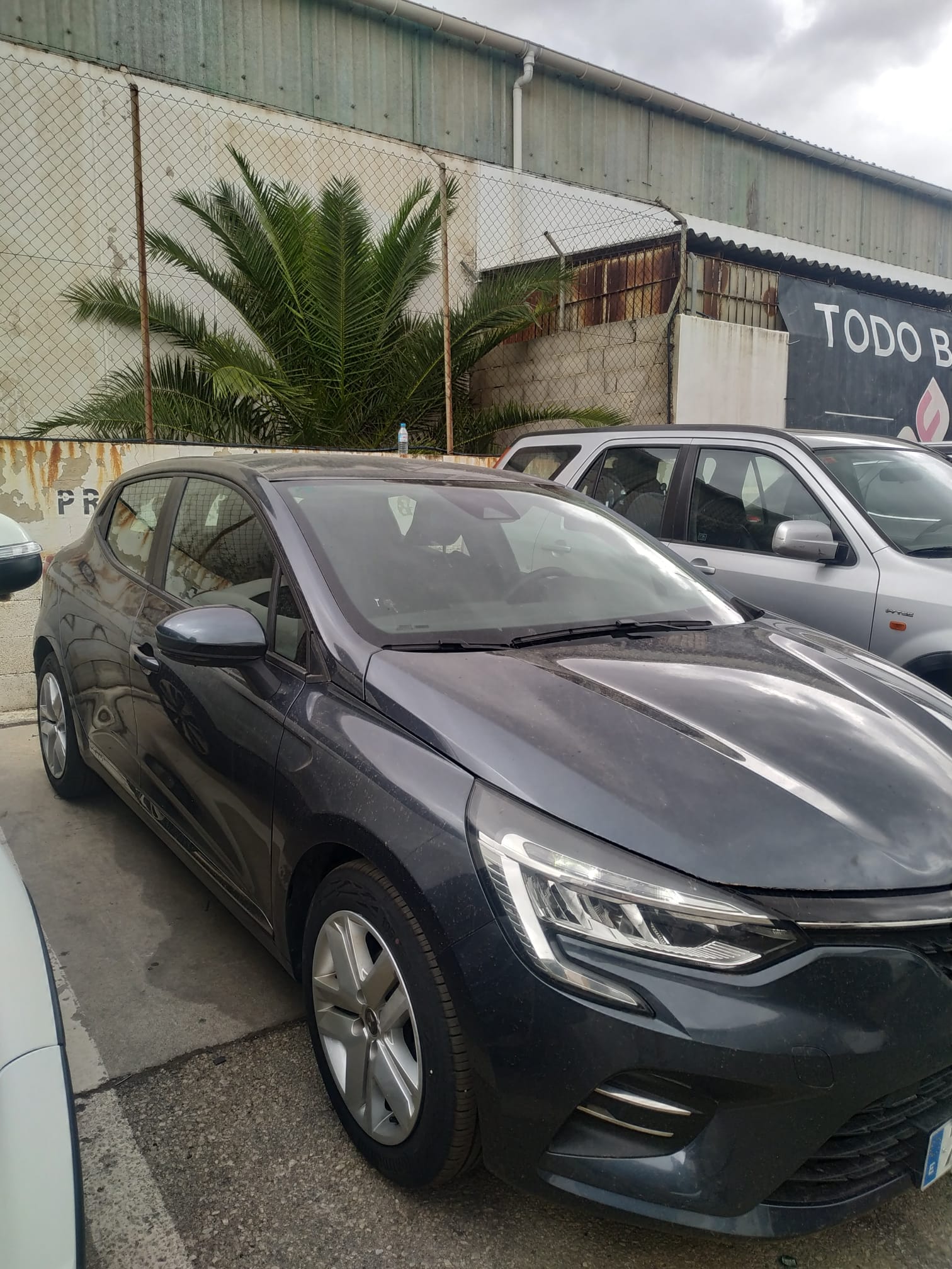 Renault Clio con Aire acondicionado