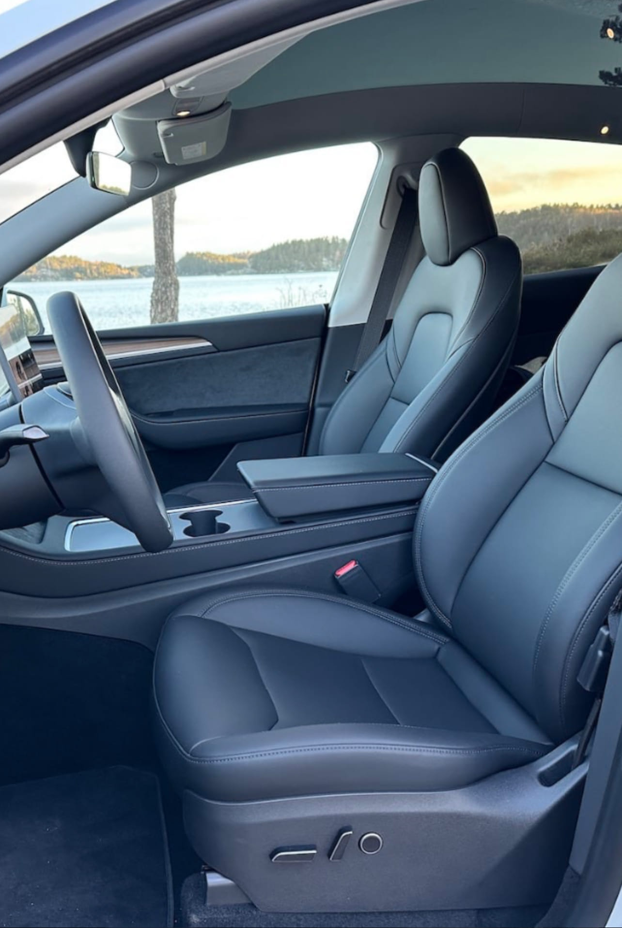 Tesla Model Y Performance med Cruisekontroll